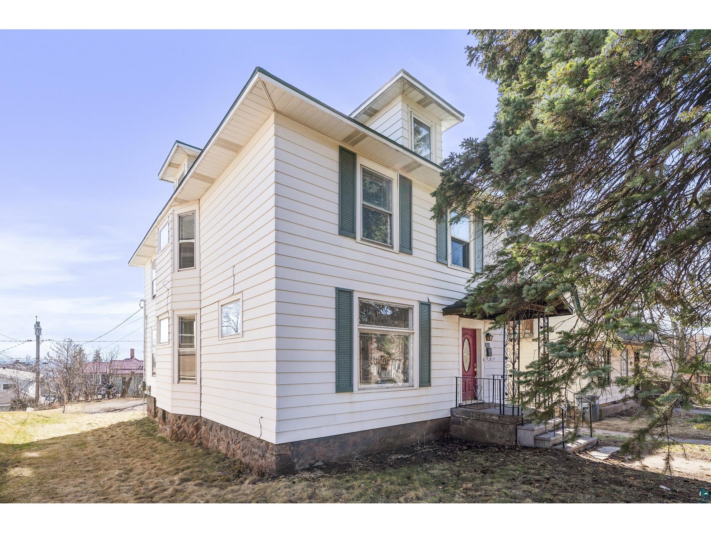 1516 E 2nd St Duluth MN 55812 6112685 image1