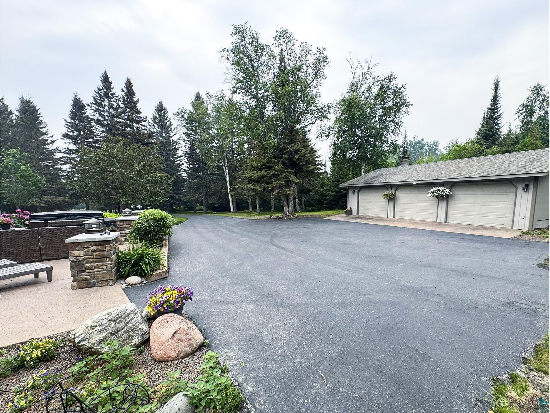 1521 Highway 61 E Grand Marais MN 55604 6126834 image23