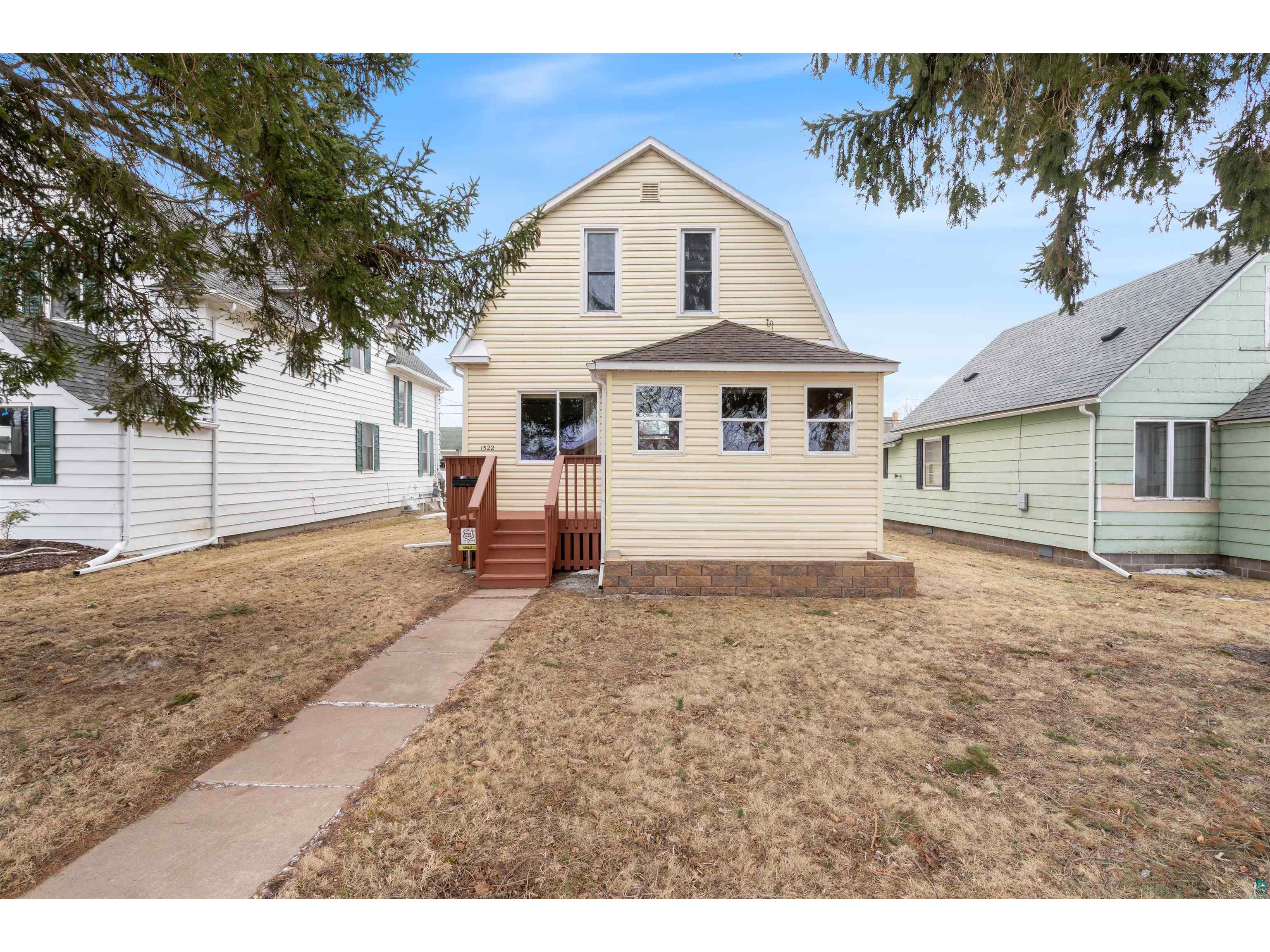 1522 E 4th St Superior WI 54880 6124323 image1