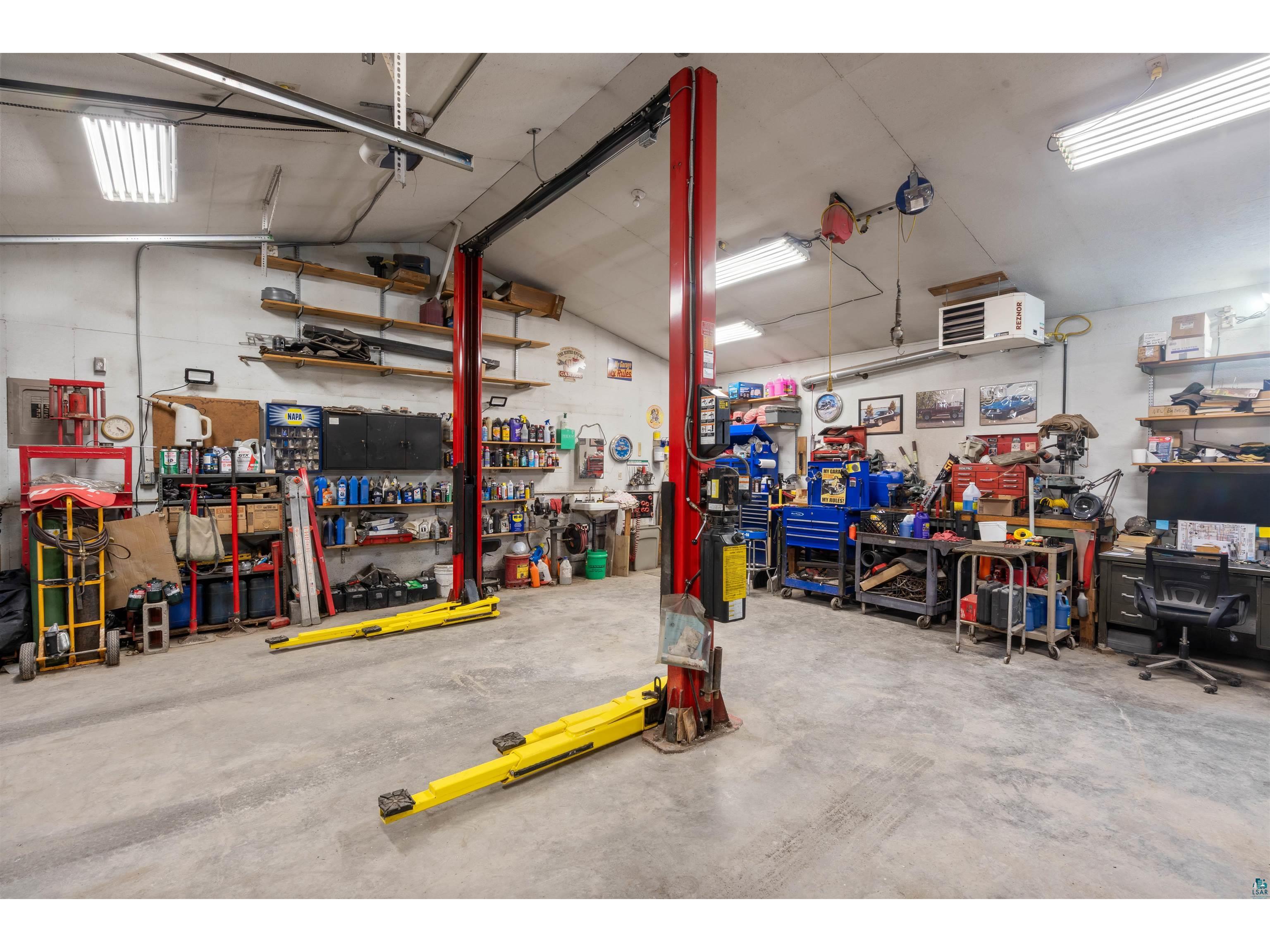 1522 E 4th St Superior WI 54880 6124323 image23