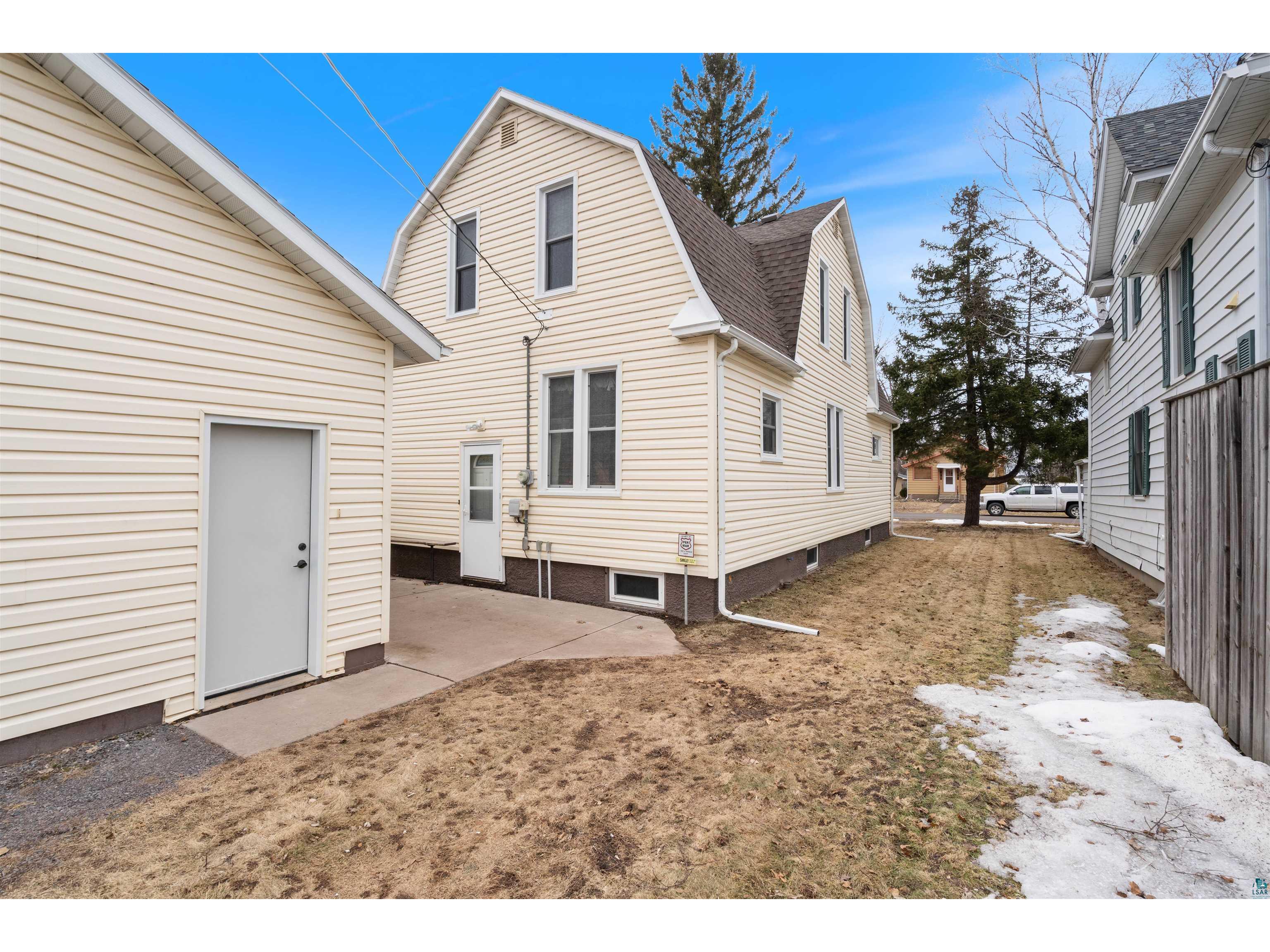 1522 E 4th St Superior WI 54880 6124323 image24