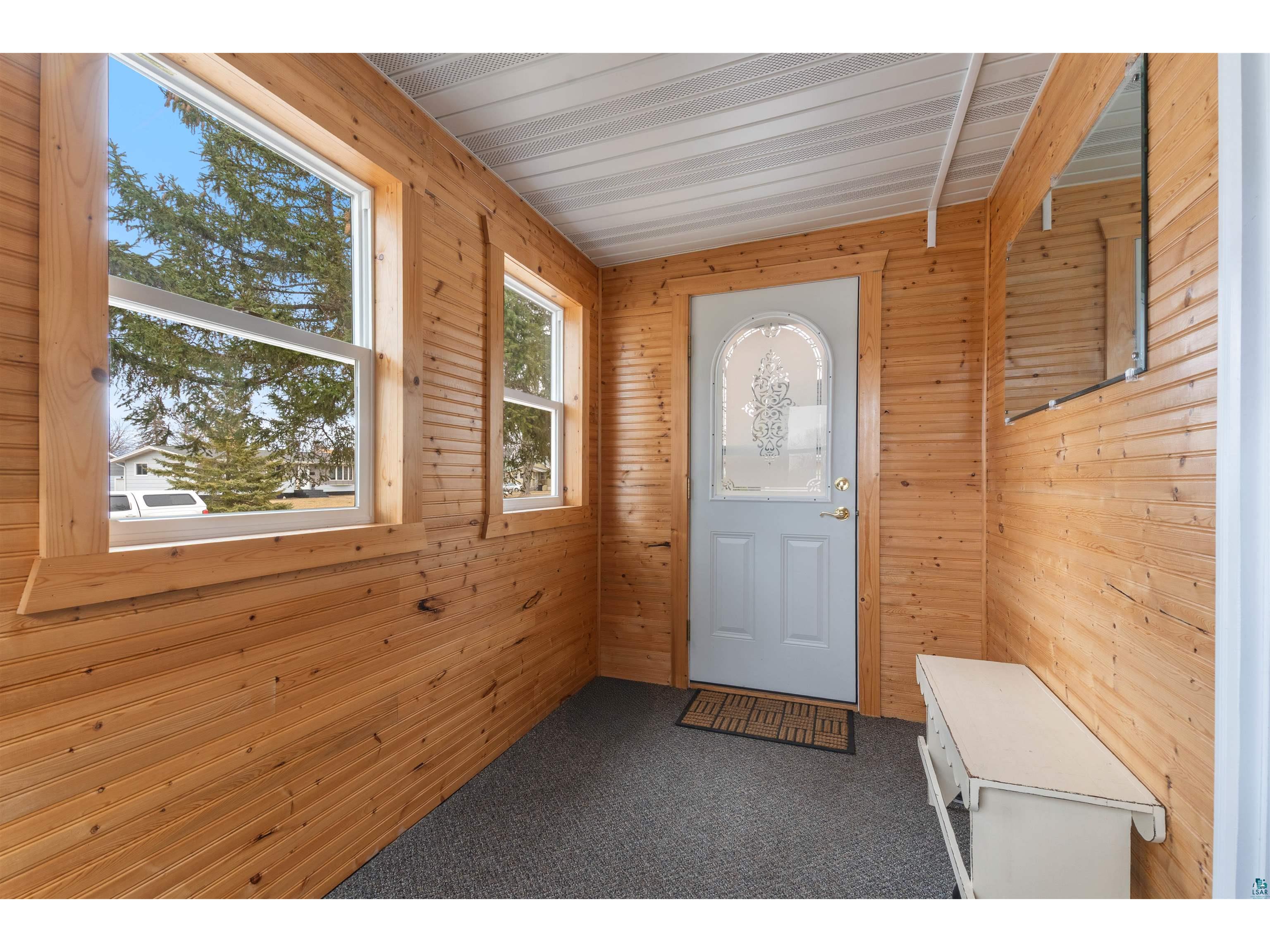 1522 E 4th St Superior WI 54880 6124323 image3