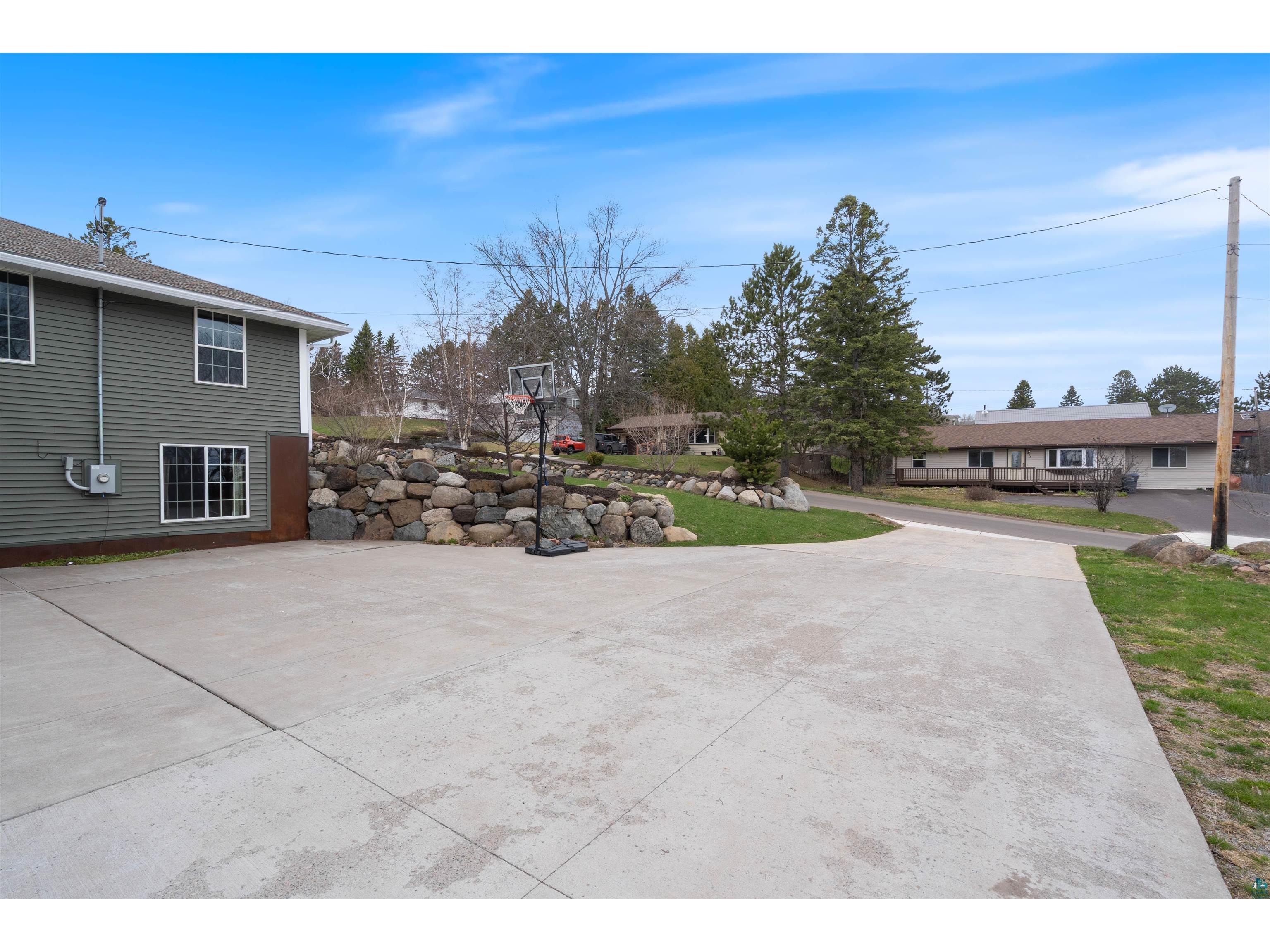 1524 Boulevard Pl Duluth MN 55811 6125160 image66