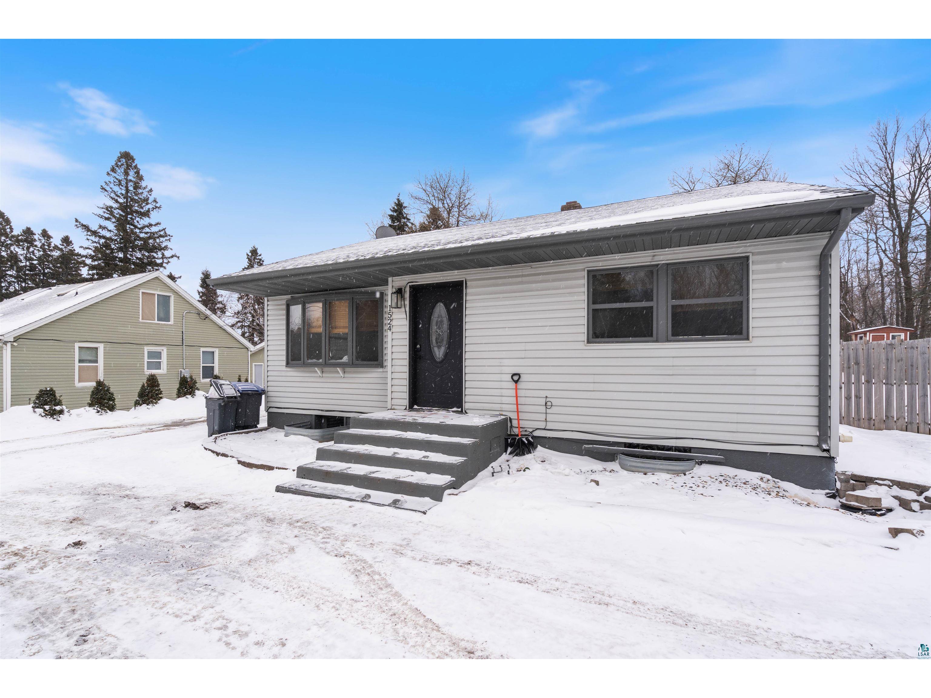 1524 W Arrowhead Rd Duluth MN 55811 6123521 image1