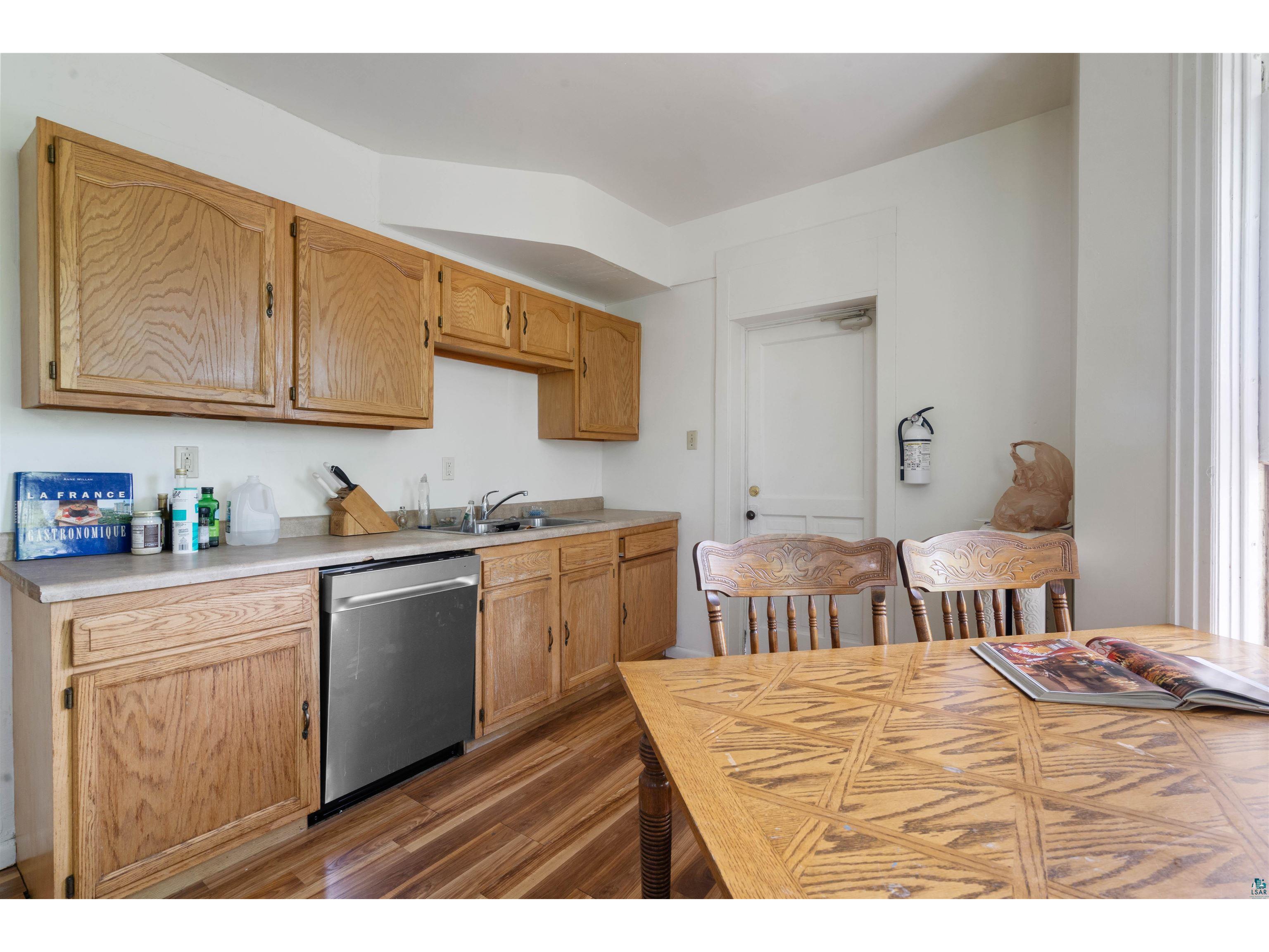 1530-1532 E 1st St Duluth MN 55812 6126425 image7