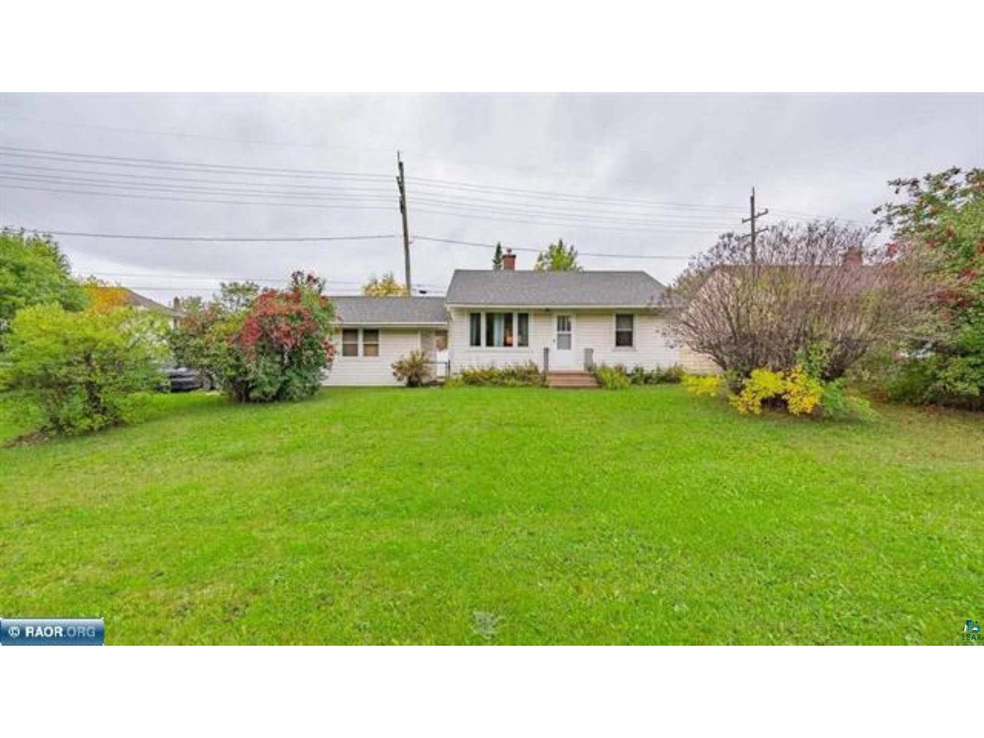 1537 E 17th Ave, Hibbing, MN 55746 MLS 6110891 Edina Realty