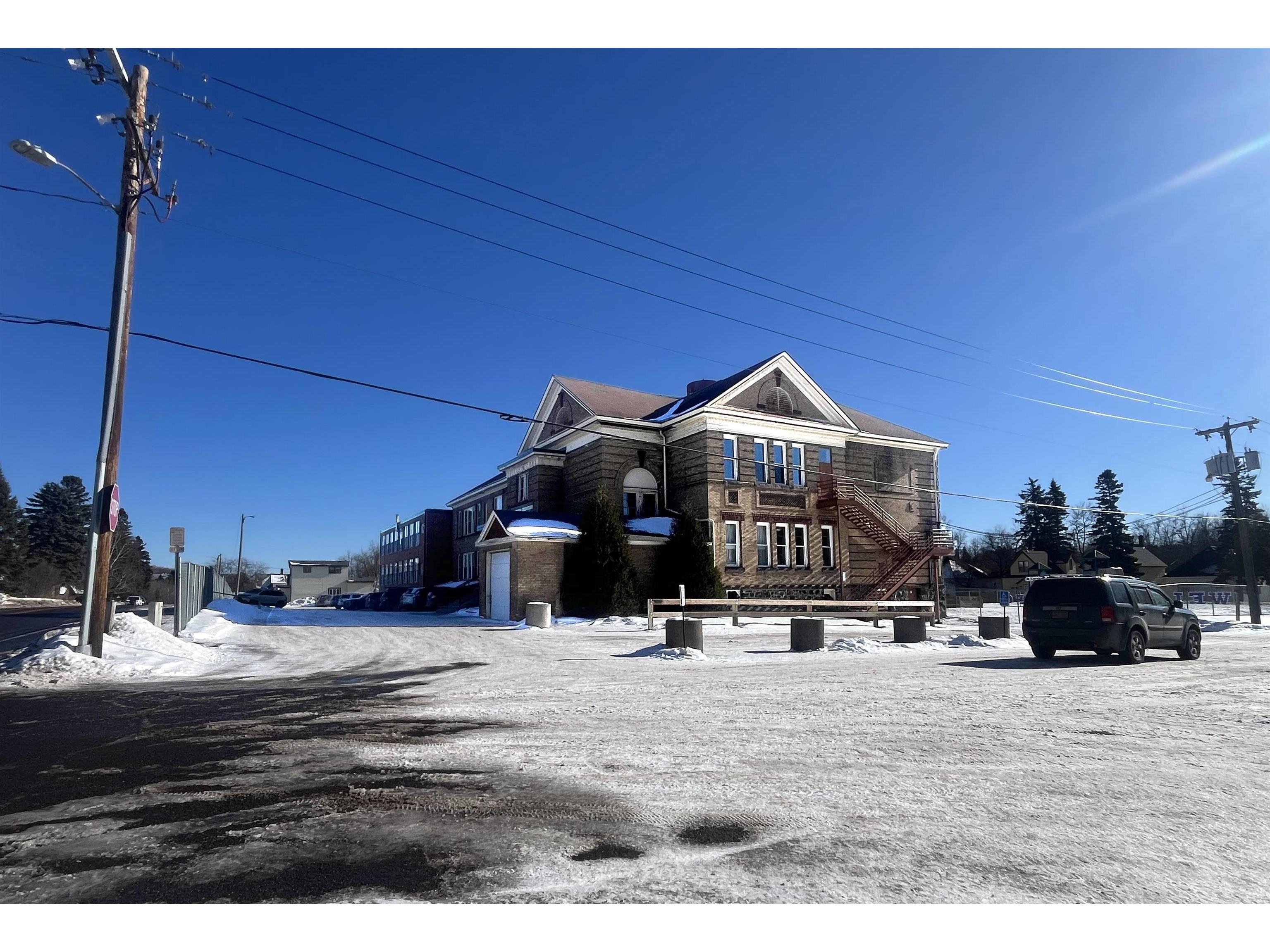 155 W Central Entrance Duluth MN 55811 6123675 image3