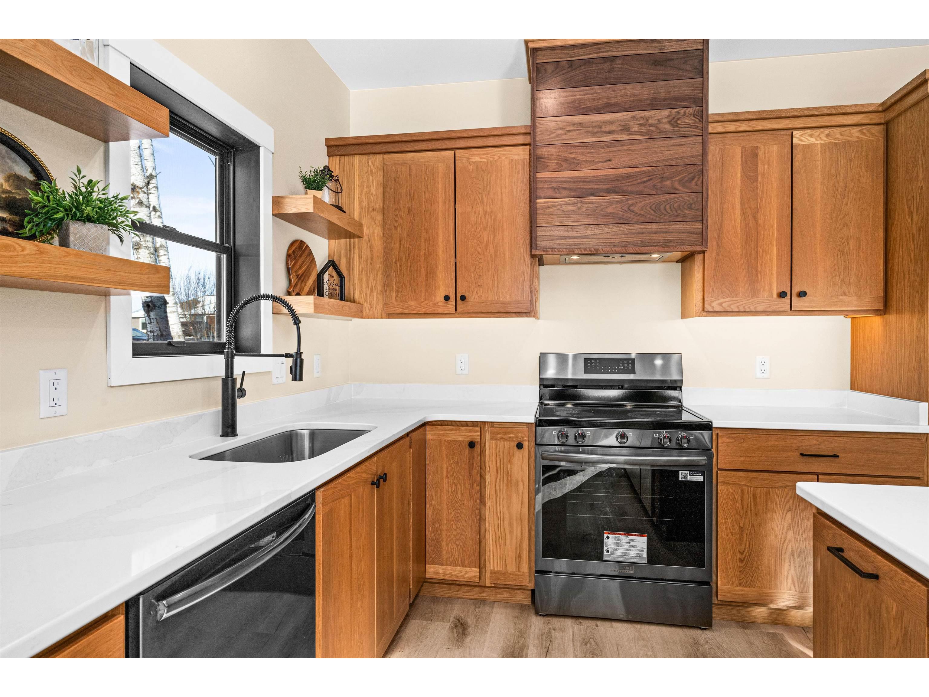 1564 Carlton Ave W Cloquet MN 55720 - First 6122050 image5