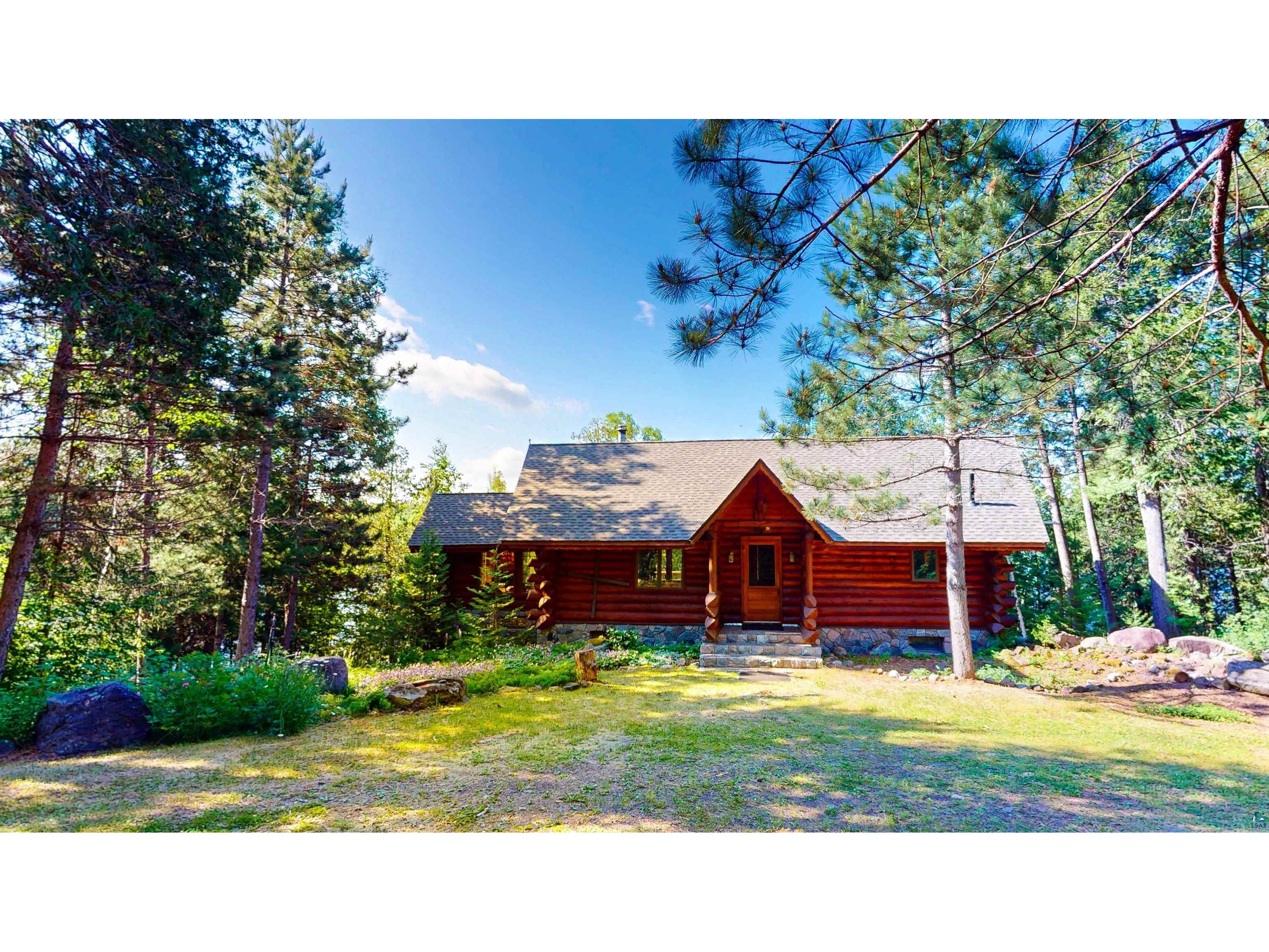 16 Carlson Rd Grand Marais MN 55604 - Mayhew 6126714 image1