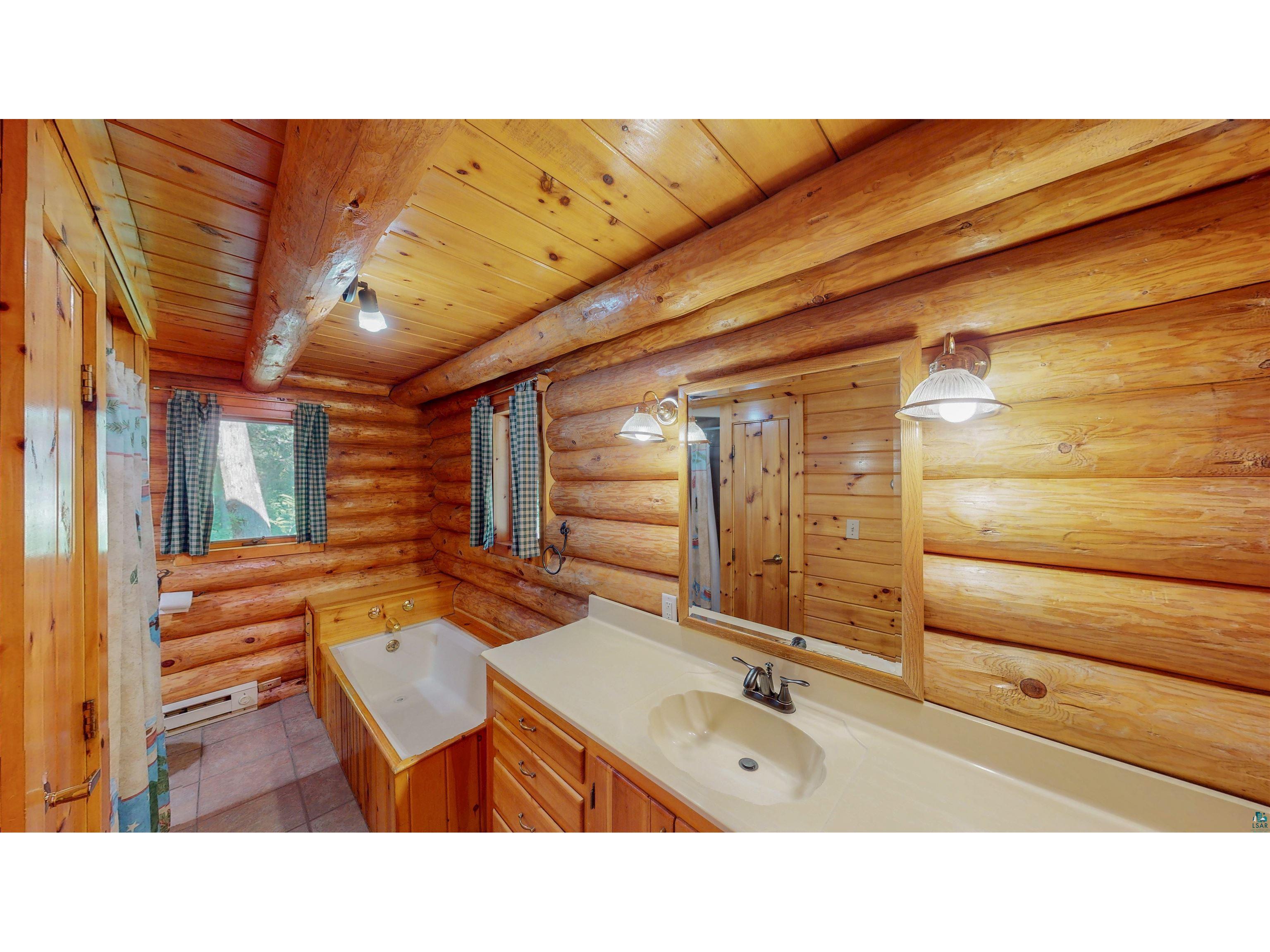 16 Carlson Rd Grand Marais MN 55604 - Mayhew 6126714 image7