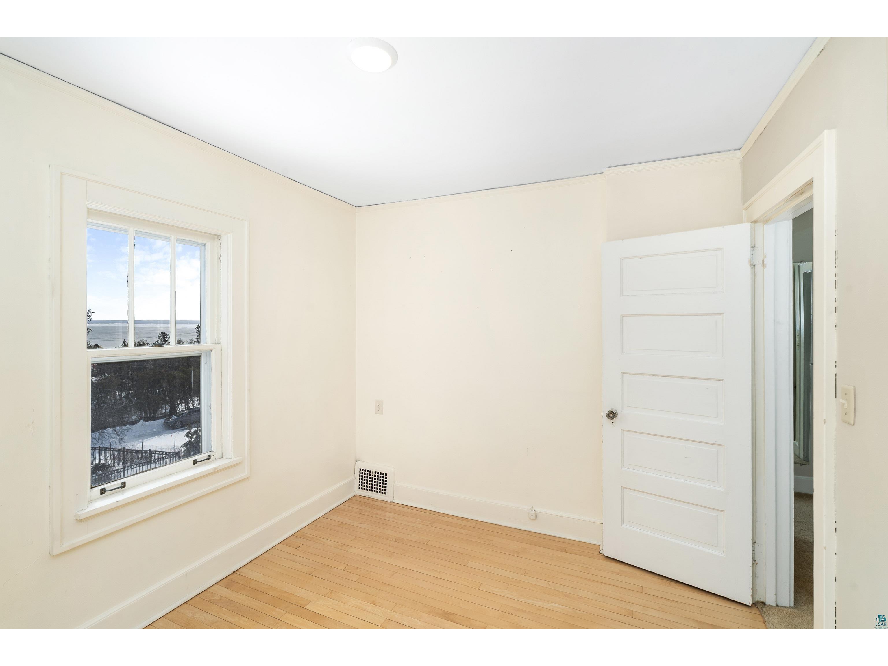 16 S 25th Ave E Duluth MN 55812 6124103 image21