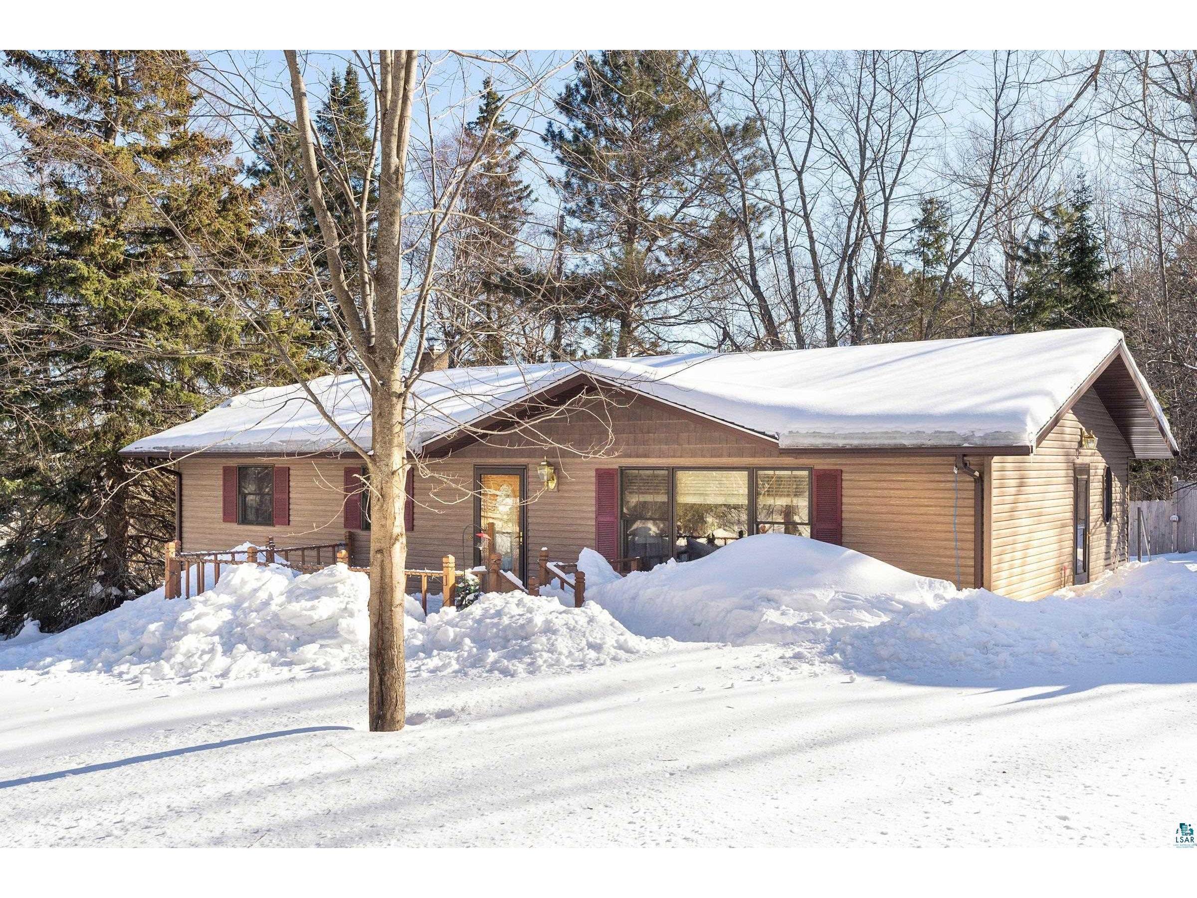 16 W Olive St Duluth MN 55811 6107028 image1