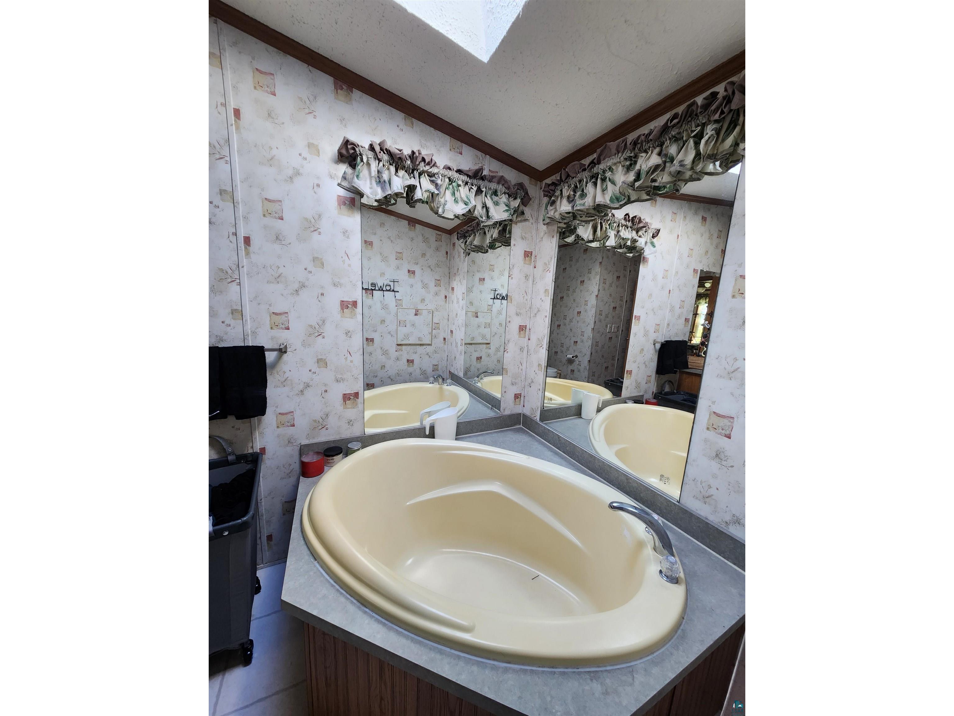 1600 W 8th St Ashland WI 54806 6125947 image21