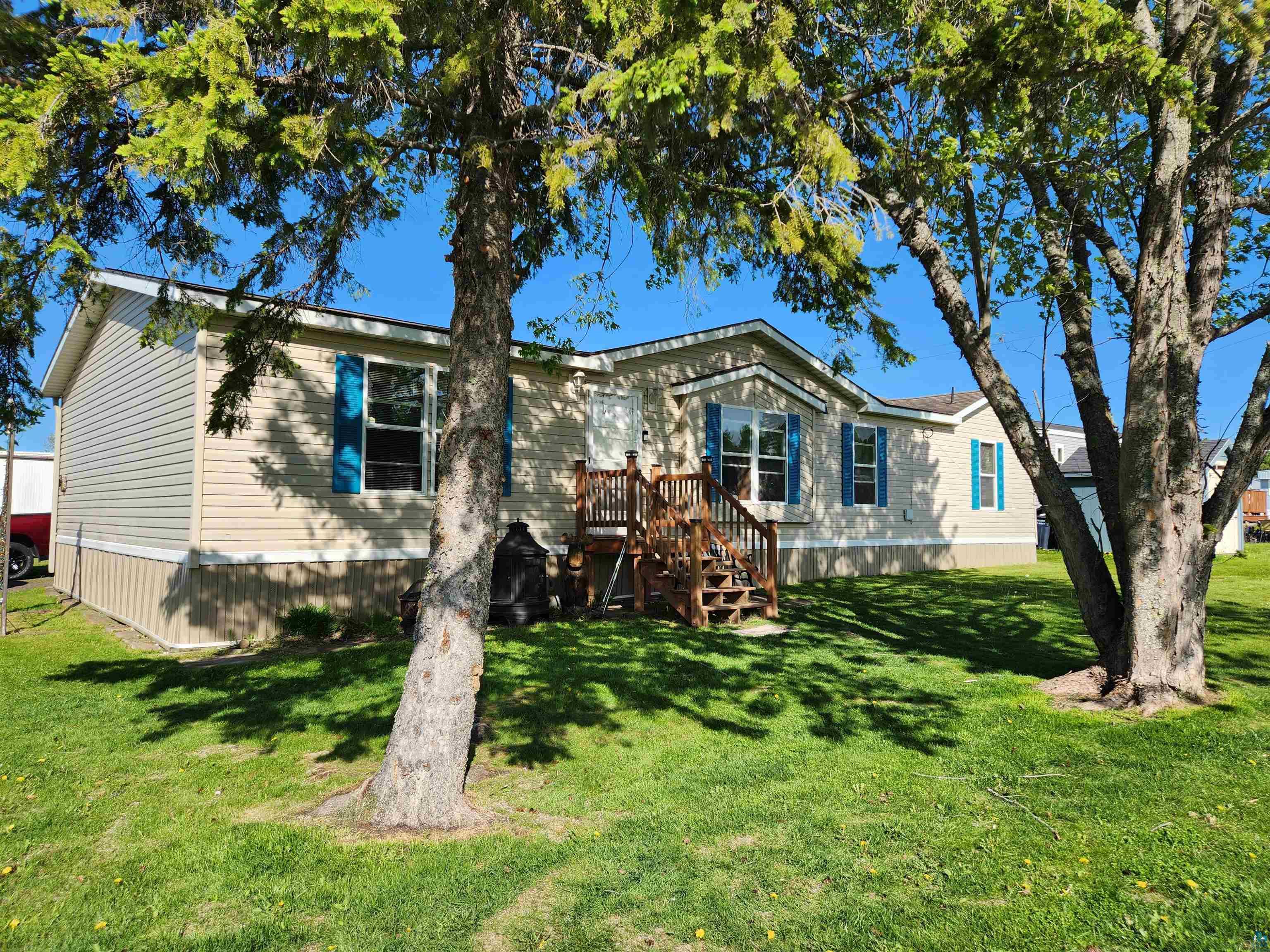 1600 W 8th St Ashland WI 54806 6125947 image3