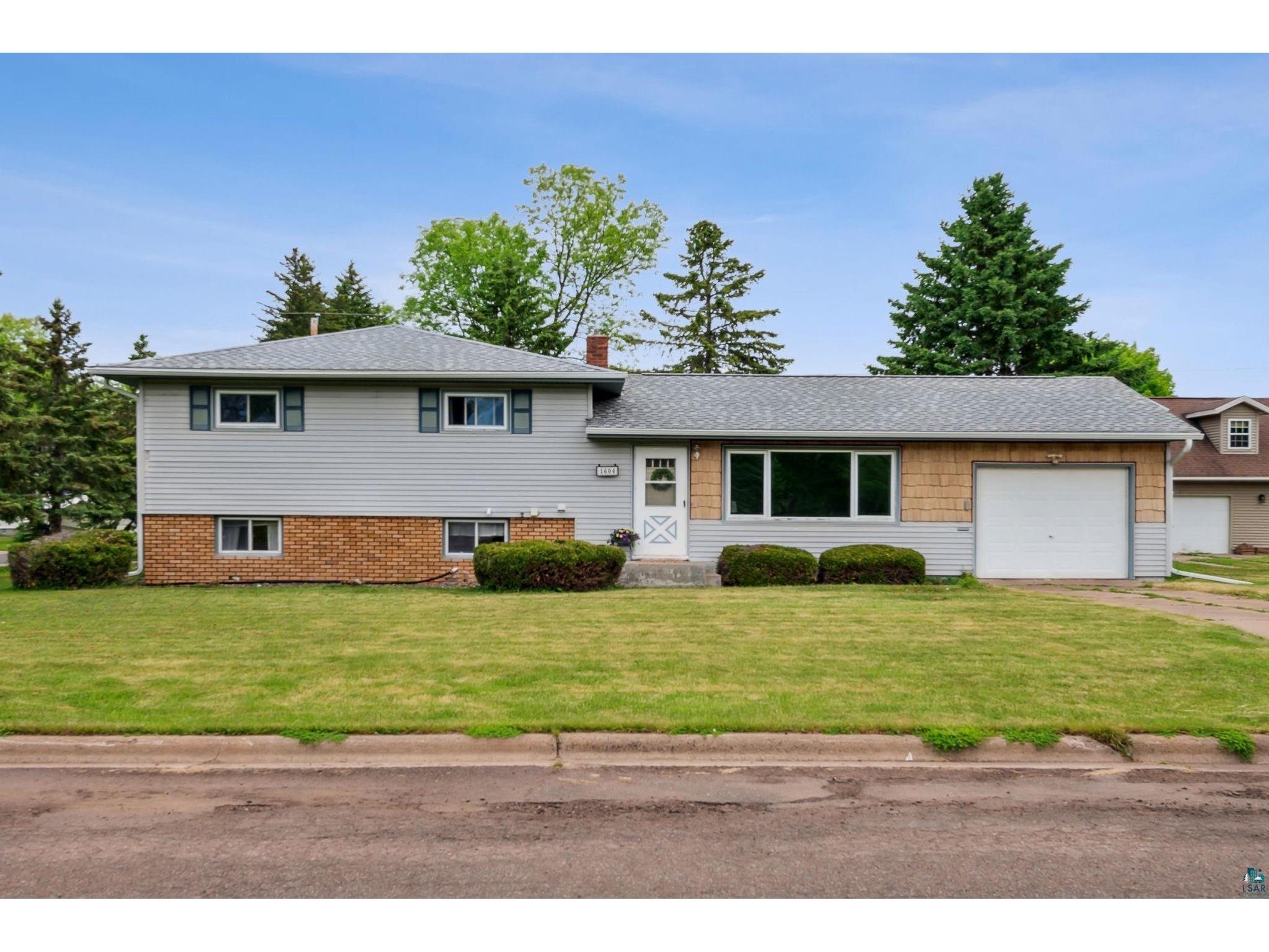 1604 W 9th Ave, Ashland, WI, 54806 MLS 6108683 Edina Realty