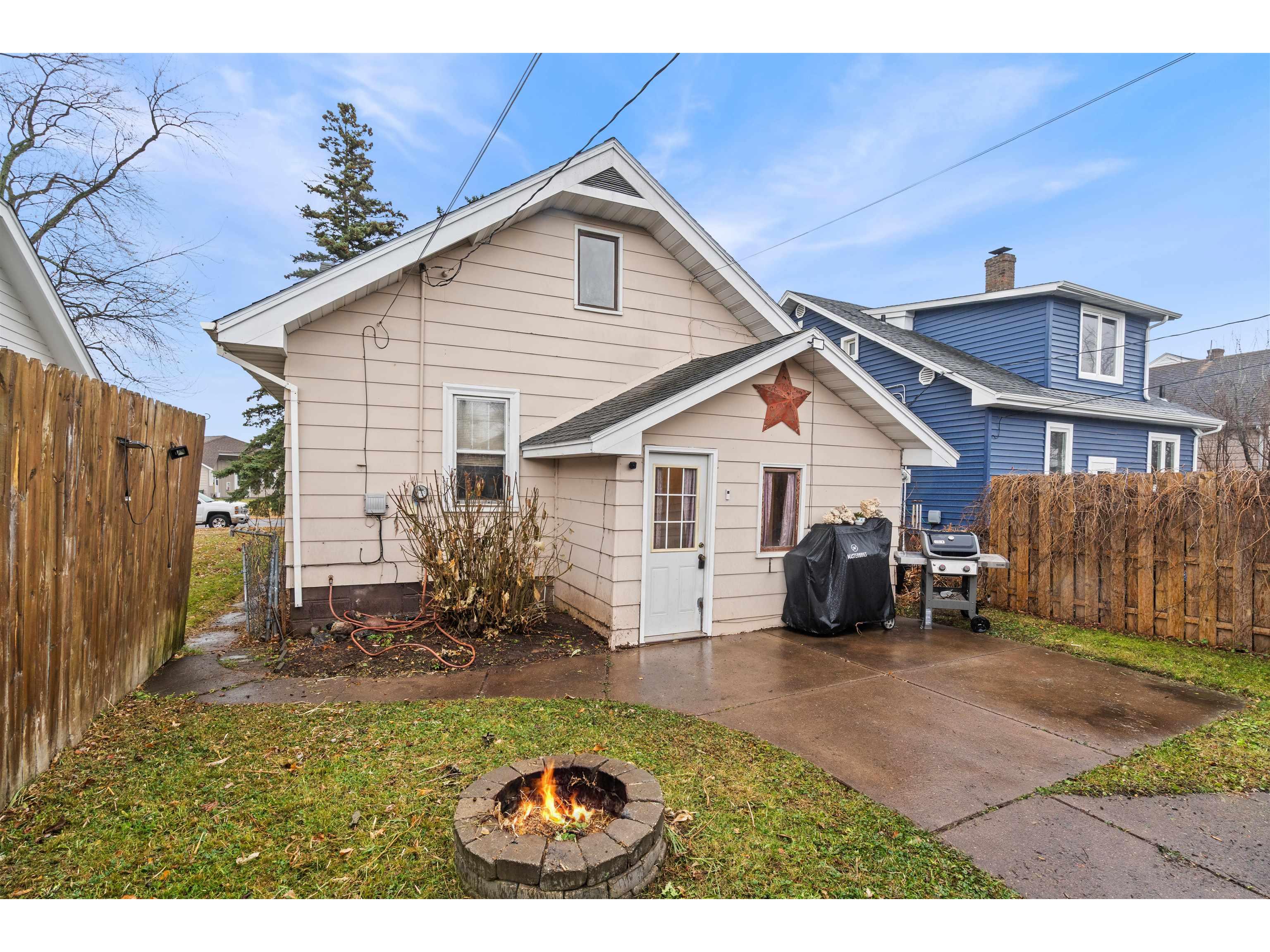 1607 Wyoming Ave Superior WI 54880 6123010 image2