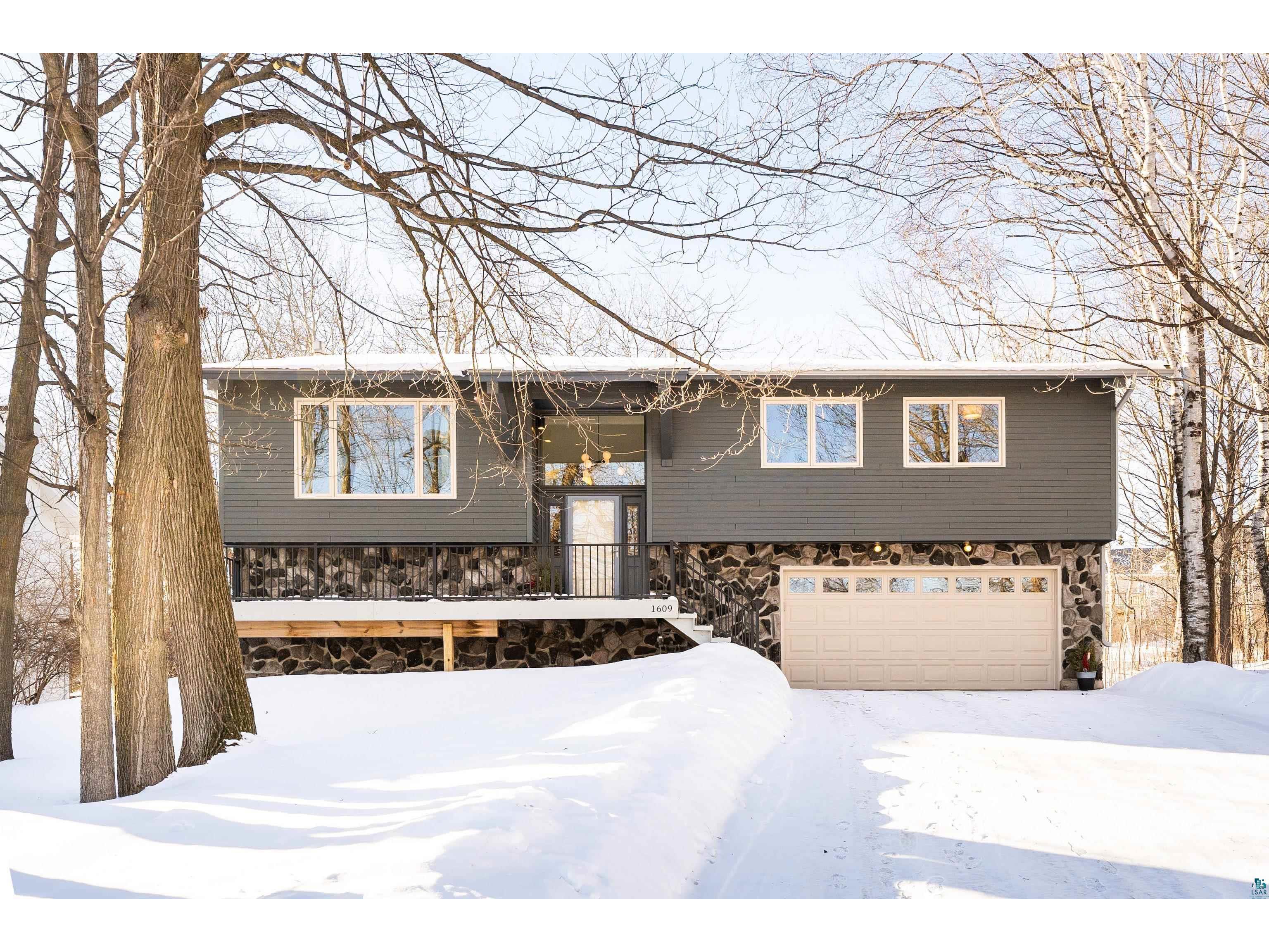 1609 Woodbury Ln Duluth MN 55803 6123459 image1