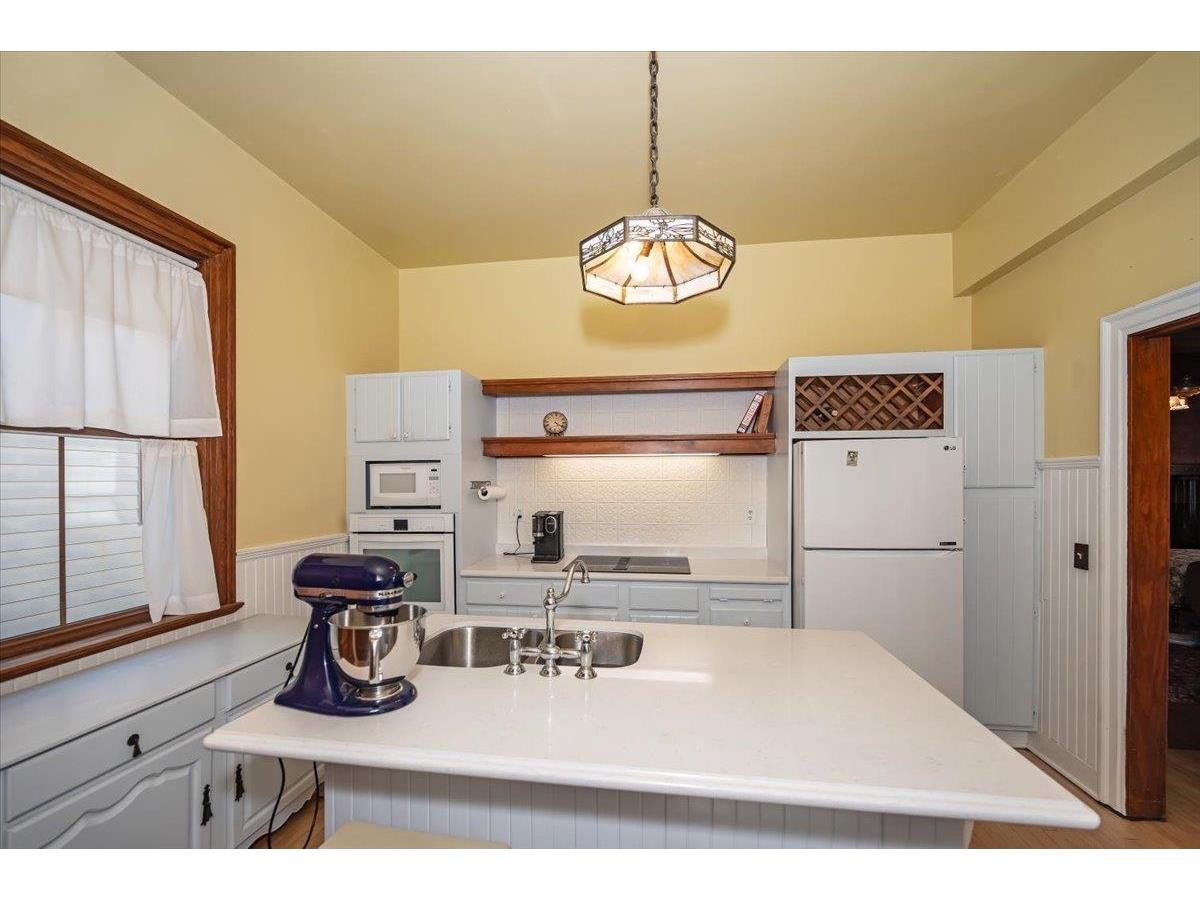 1616 E 1st St Duluth MN 55812 6121618 image17