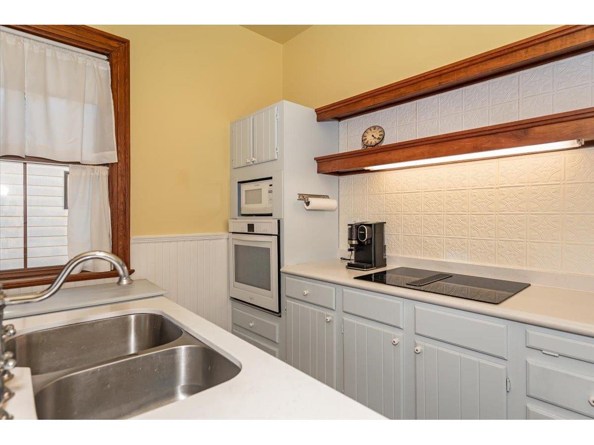 1616 E 1st St Duluth MN 55812 6121618 image20