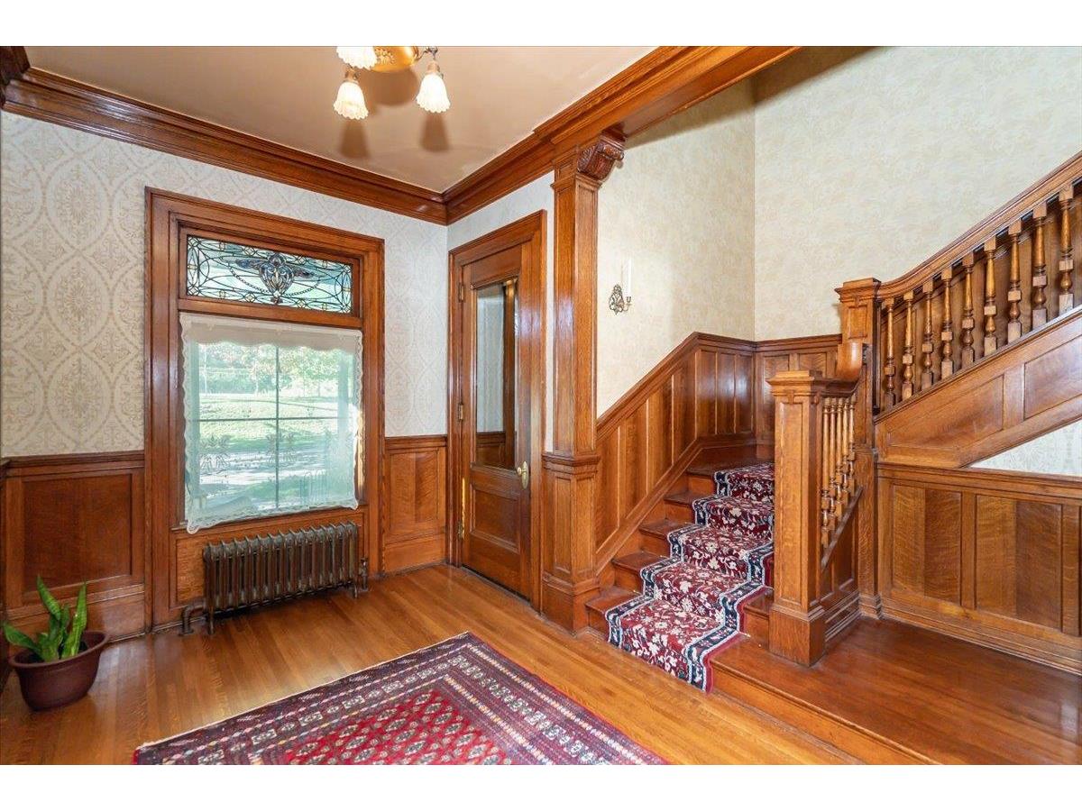 1616 E 1st St Duluth MN 55812 6121618 image3