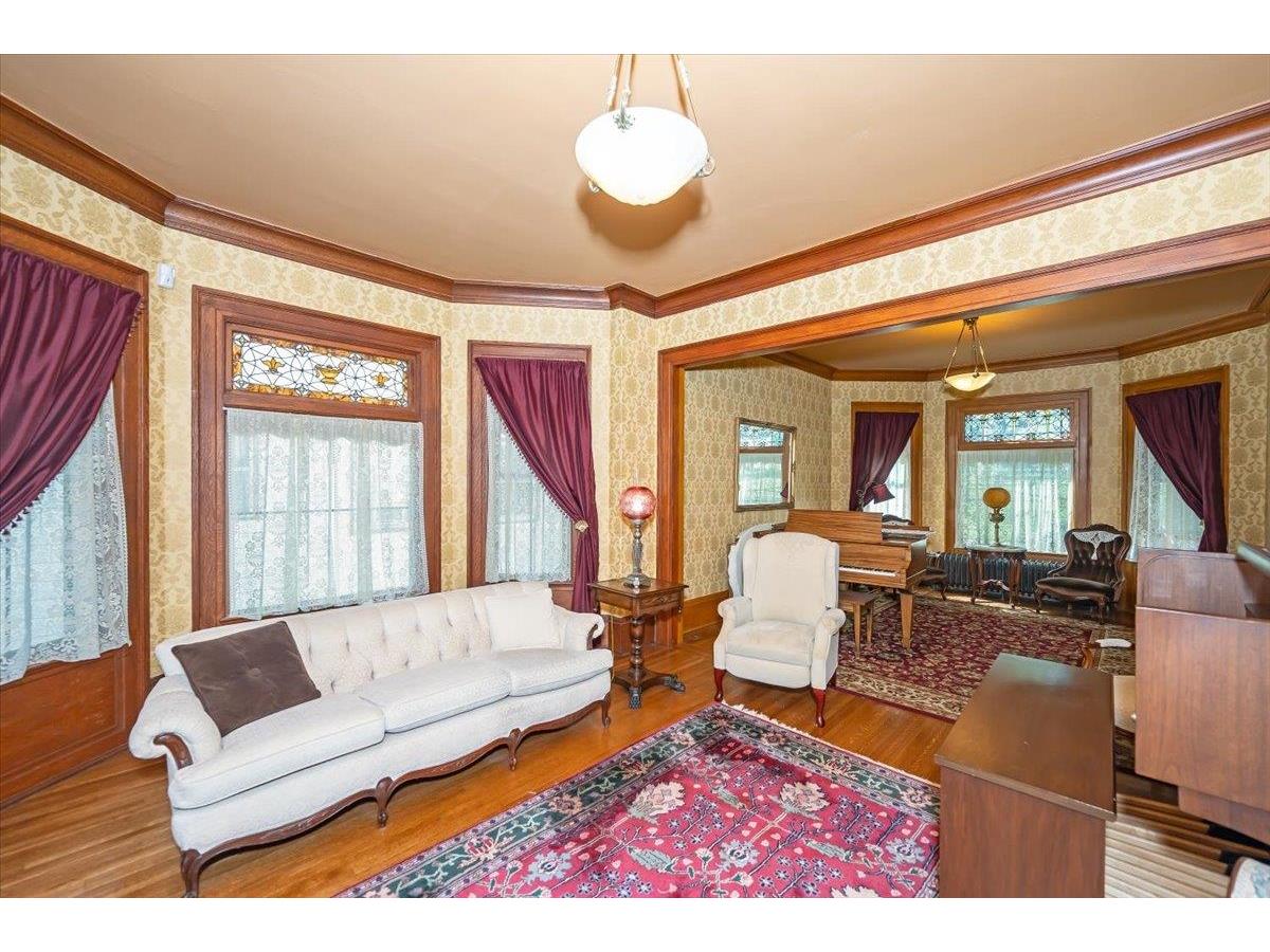 1616 E 1st St Duluth MN 55812 6121618 image7