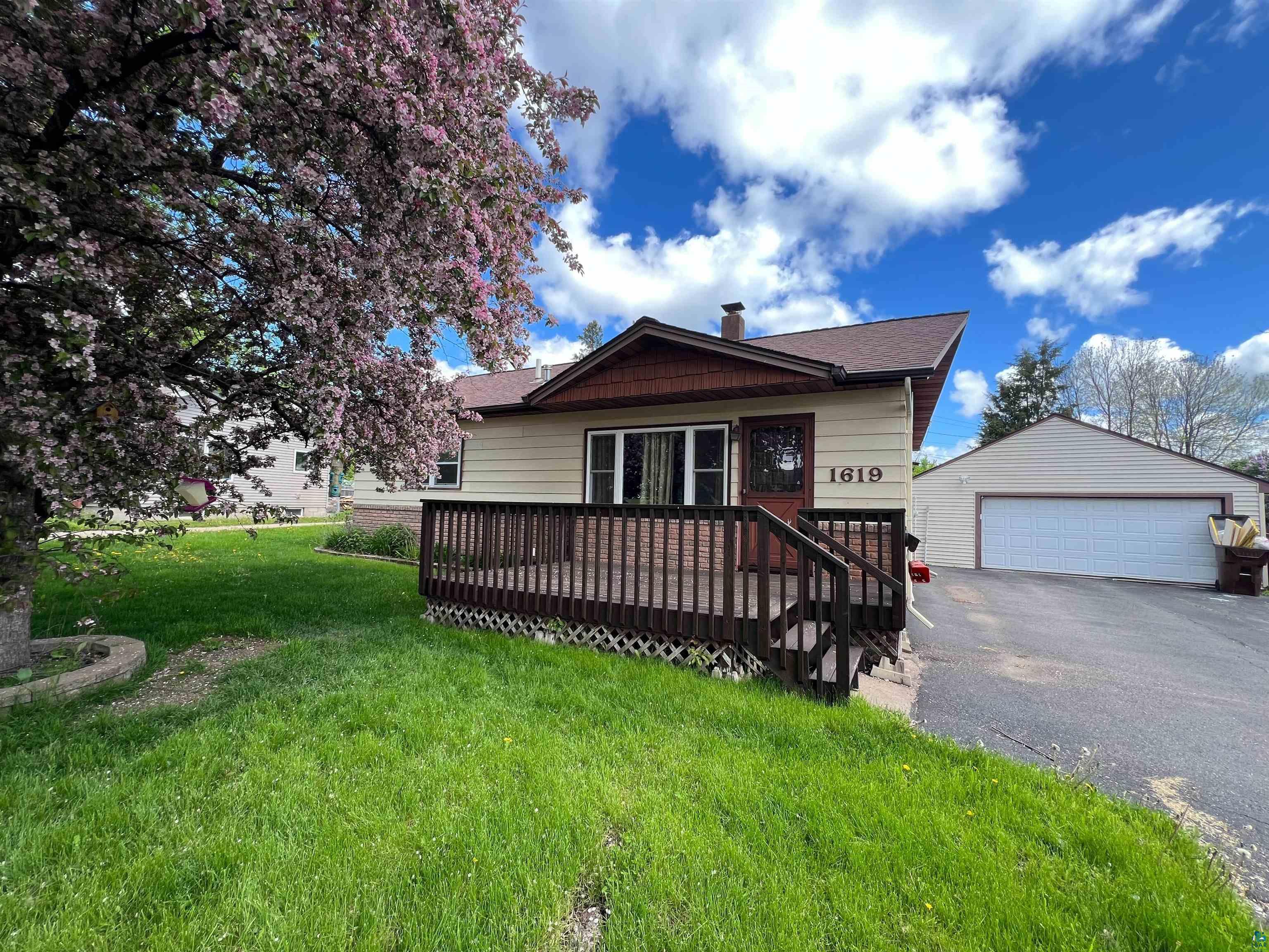 1619 Merryview Ln, Hibbing, MN, 55764 MLS 6113945 Edina Realty