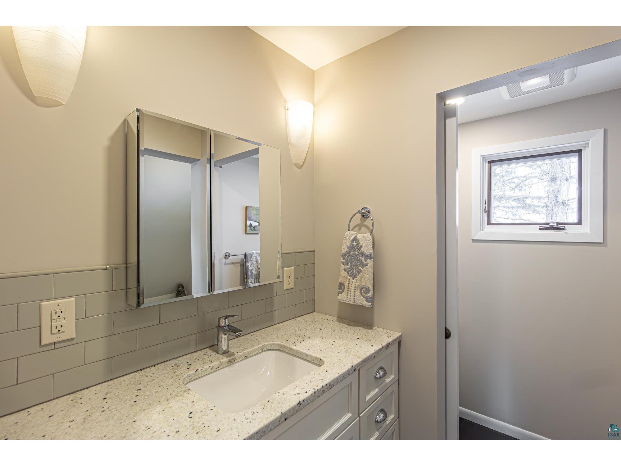 1621 N Pioneer Rd Ely MN 55731 - Shagawa Lake 6124116 image29