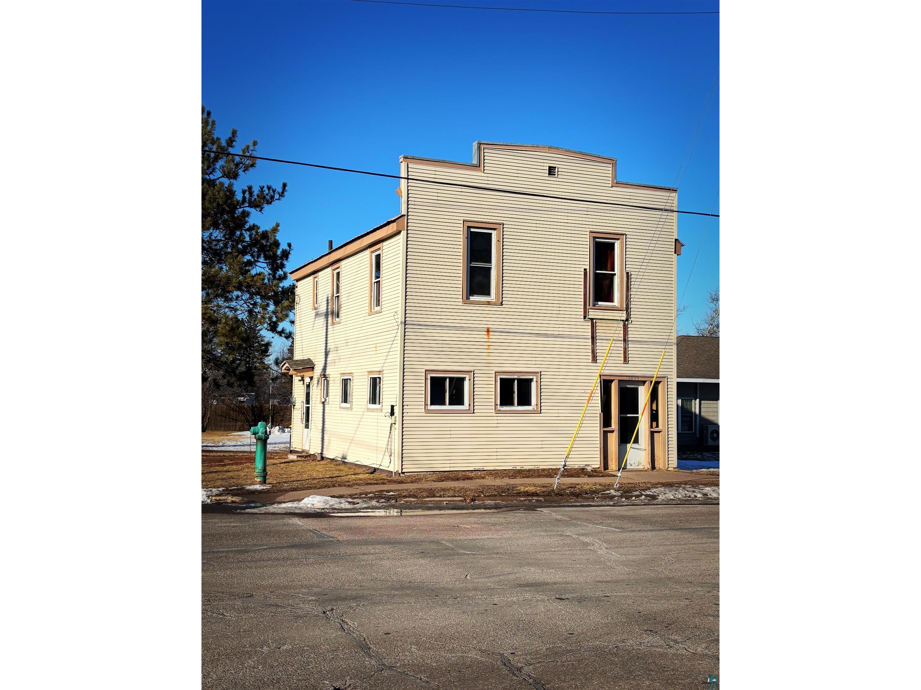 1623 3rd St W Ashland WI 54806 6117666 image1