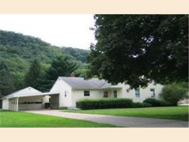 1633 Gilmore Avenue Winona MN 55987 1181271 image2