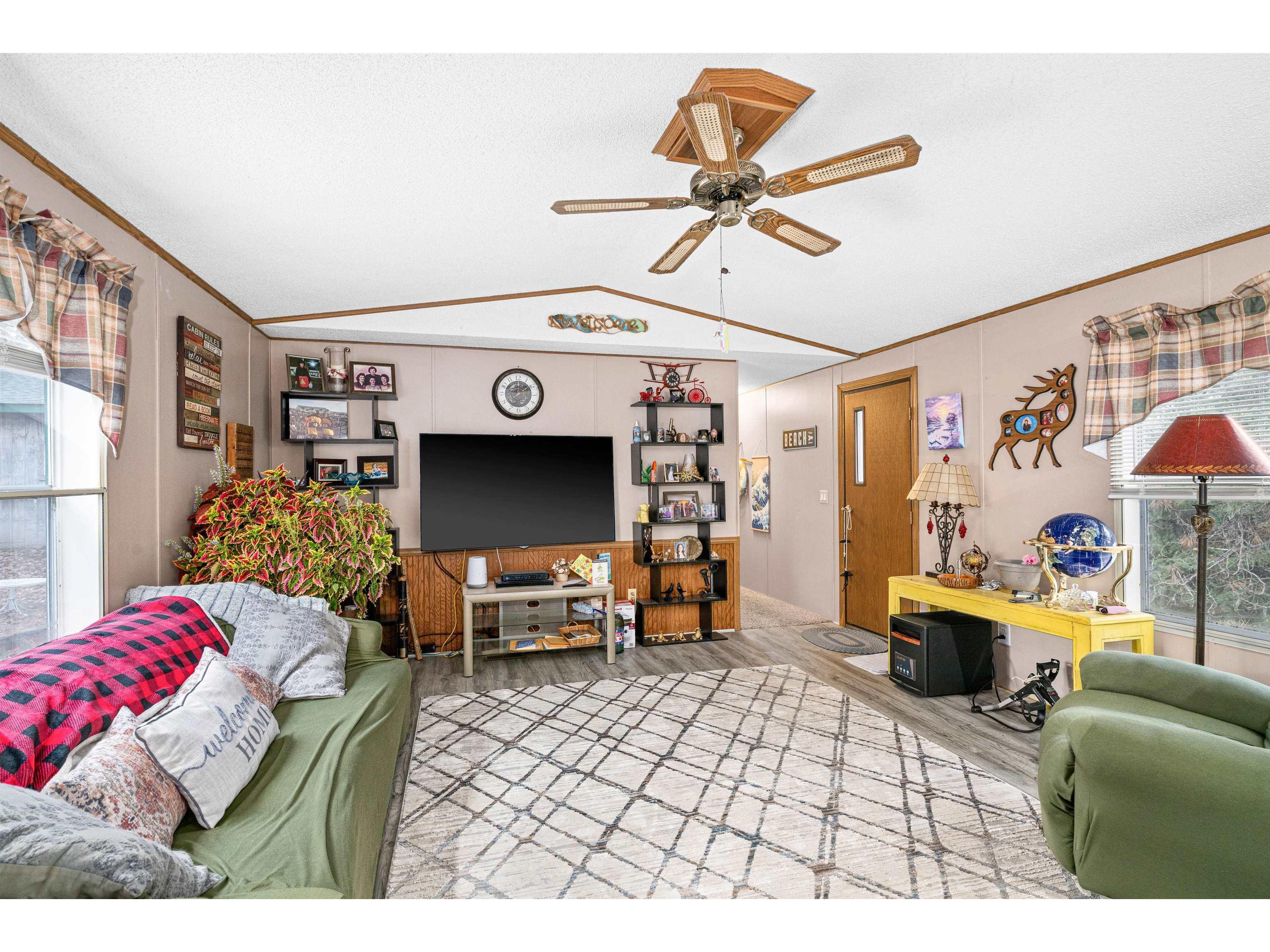 16656 S Eagle Point Rd Wascott WI 54859 - Minong Flowage 6122895 image17