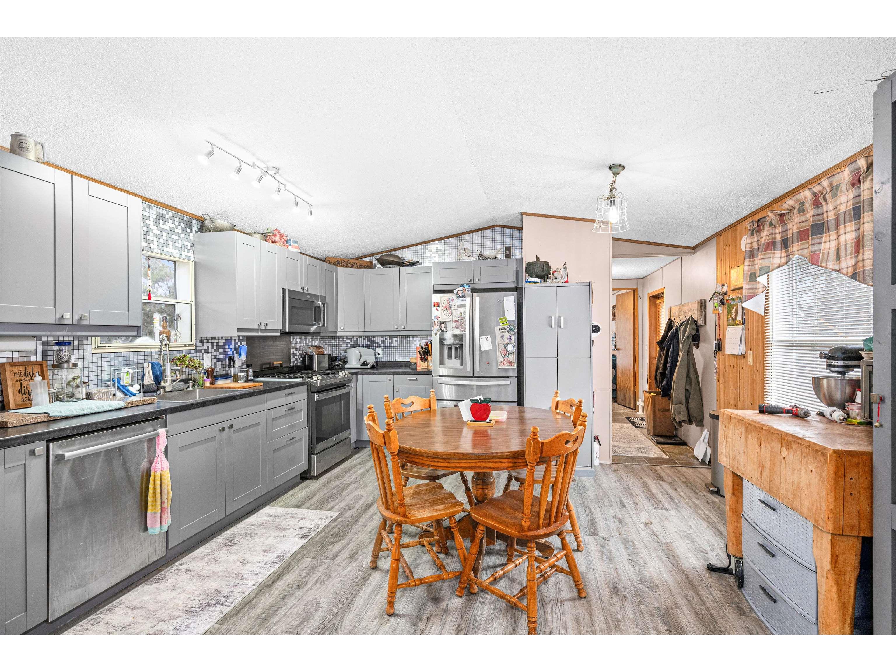 16656 S Eagle Point Rd Wascott WI 54859 - Minong Flowage 6122895 image18