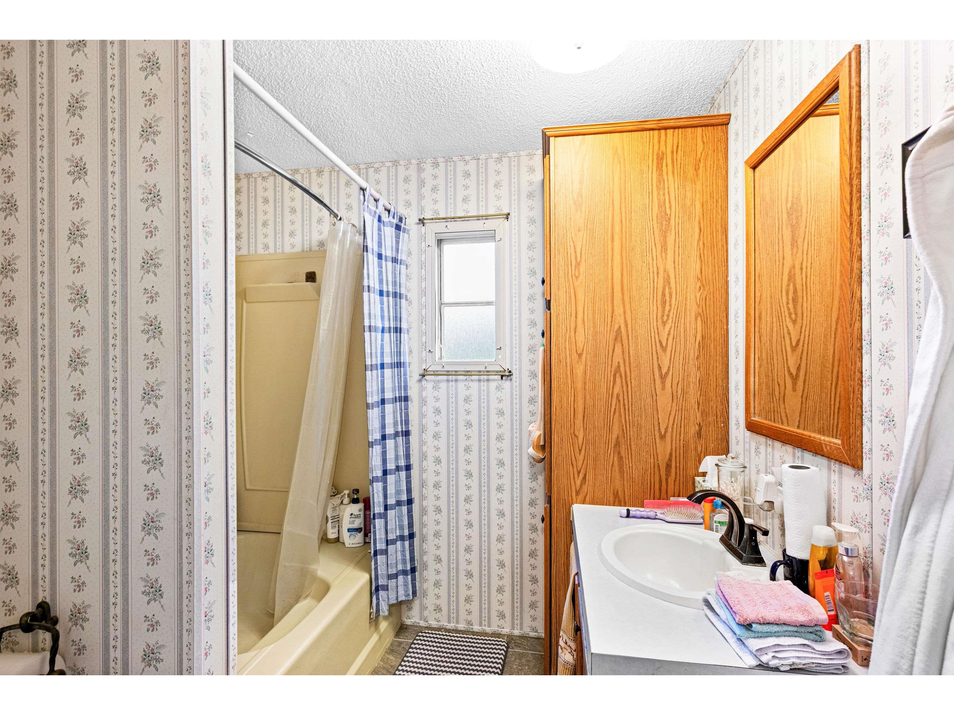 16656 S Eagle Point Rd Wascott WI 54859 - Minong Flowage 6122895 image24