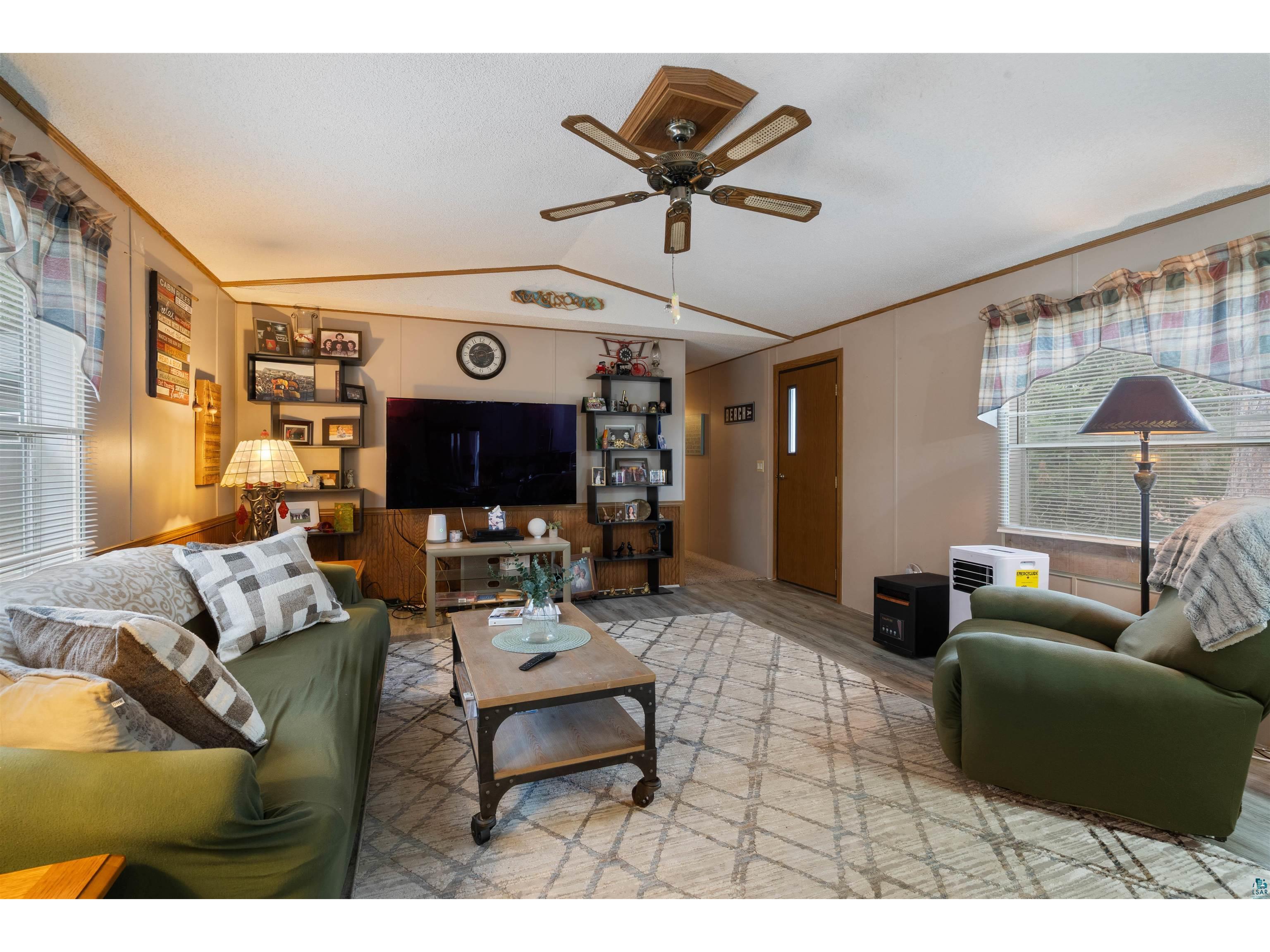 16656 S Eagle Point Rd Wascott WI 54859 - Minong Flowage 6126210 image10