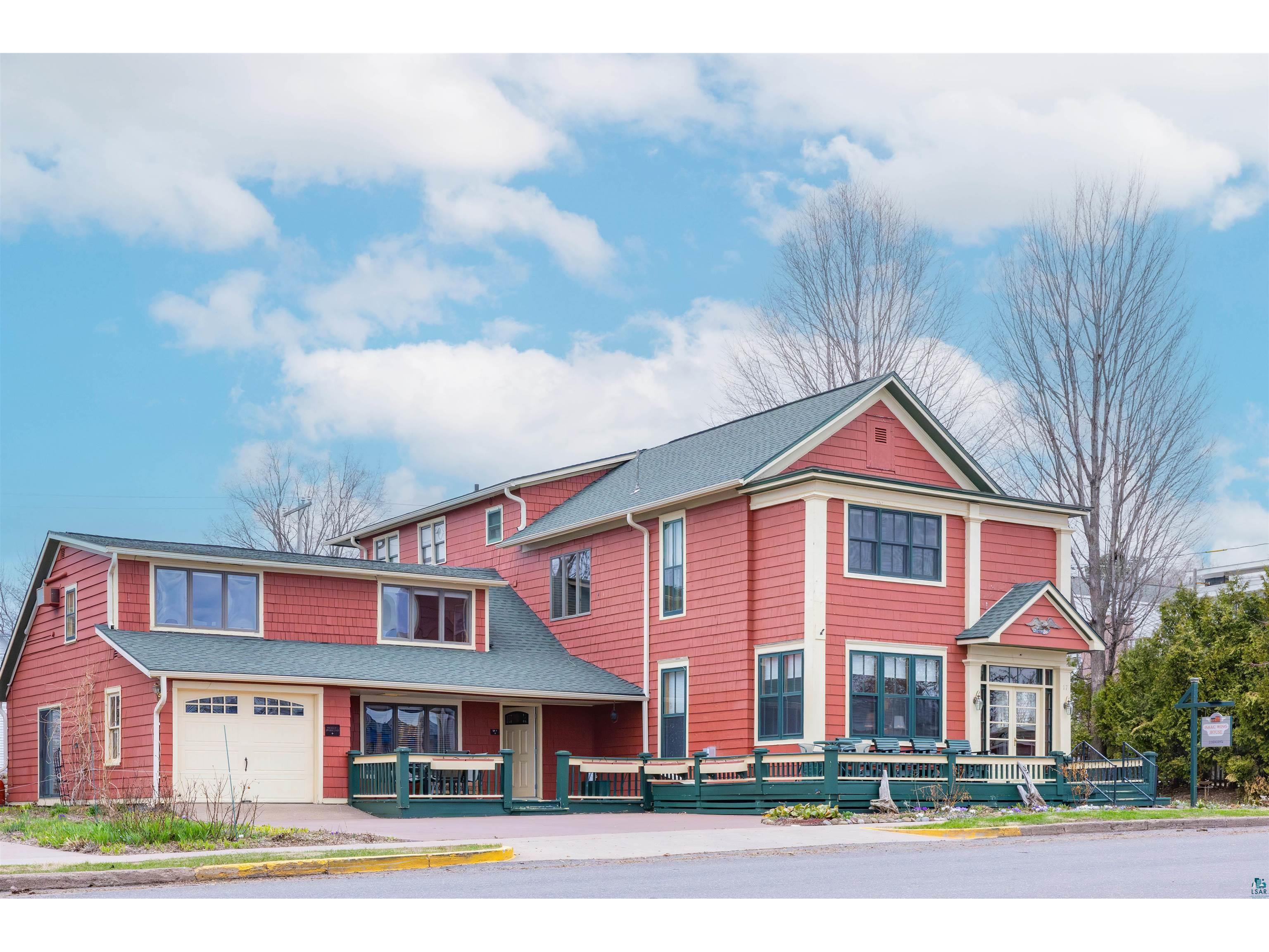 17 S 1st St Bayfield WI 54814 6124926 image1