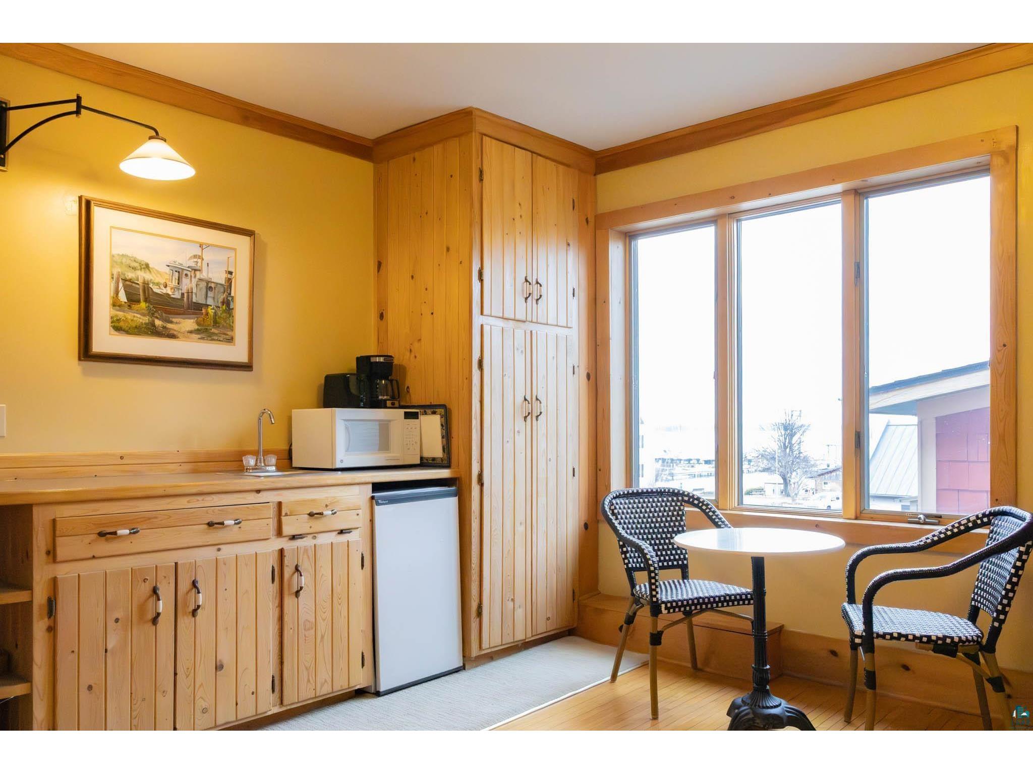 17 S 1st St Bayfield WI 54814 6124926 image23