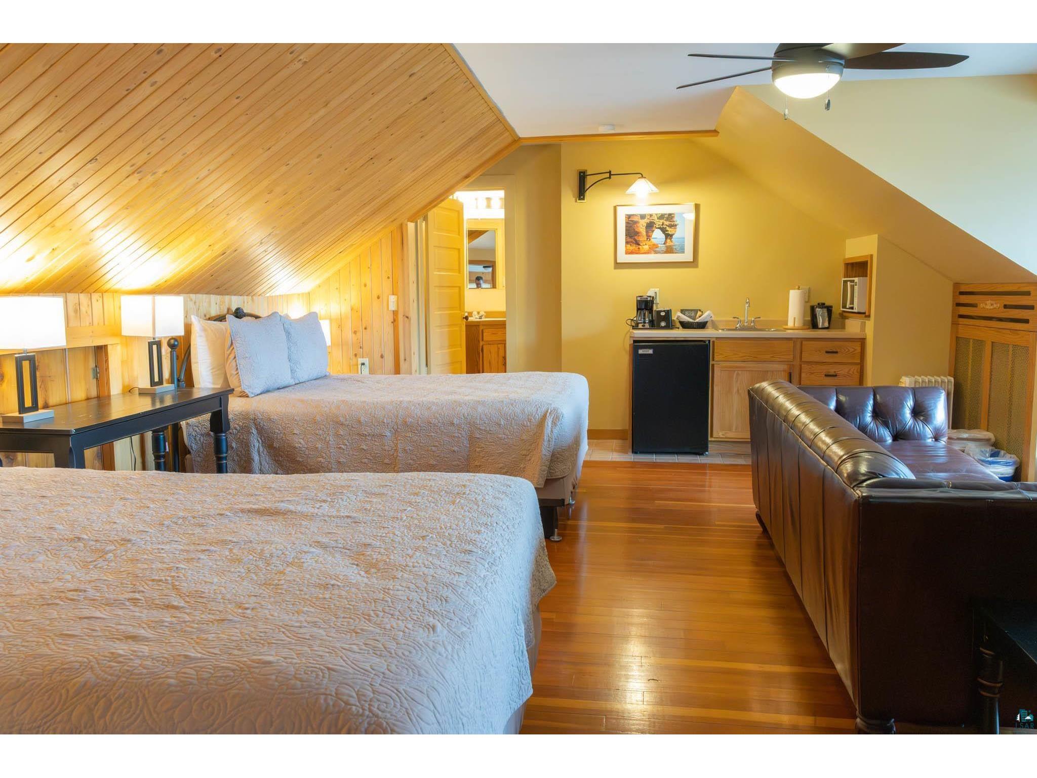 17 S 1st St Bayfield WI 54814 6124926 image29