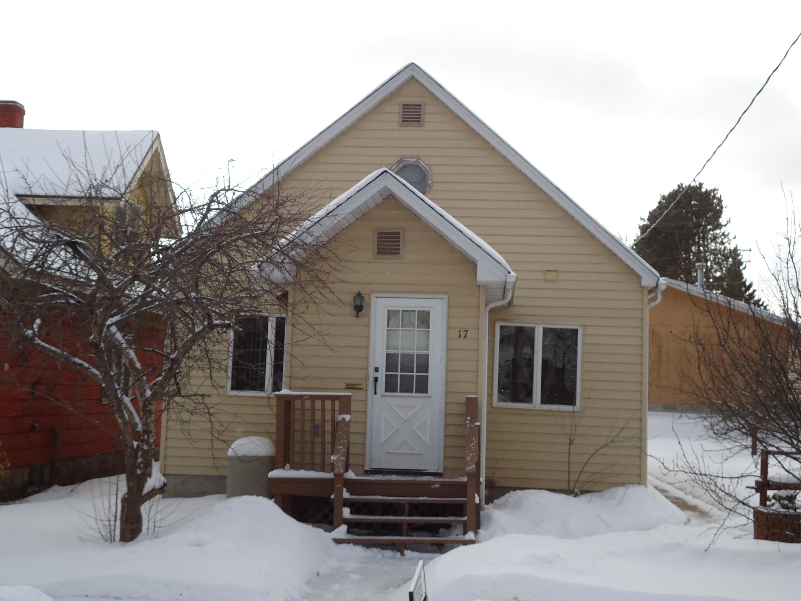 17 SE 3rd St Chisholm MN 55719 6123463 image1