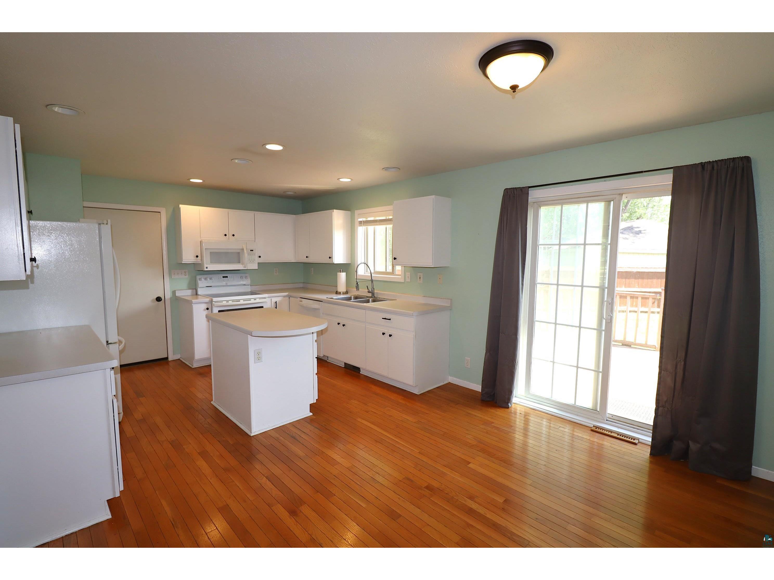 1700 Cary St Ashland WI 54806 6126091 image10
