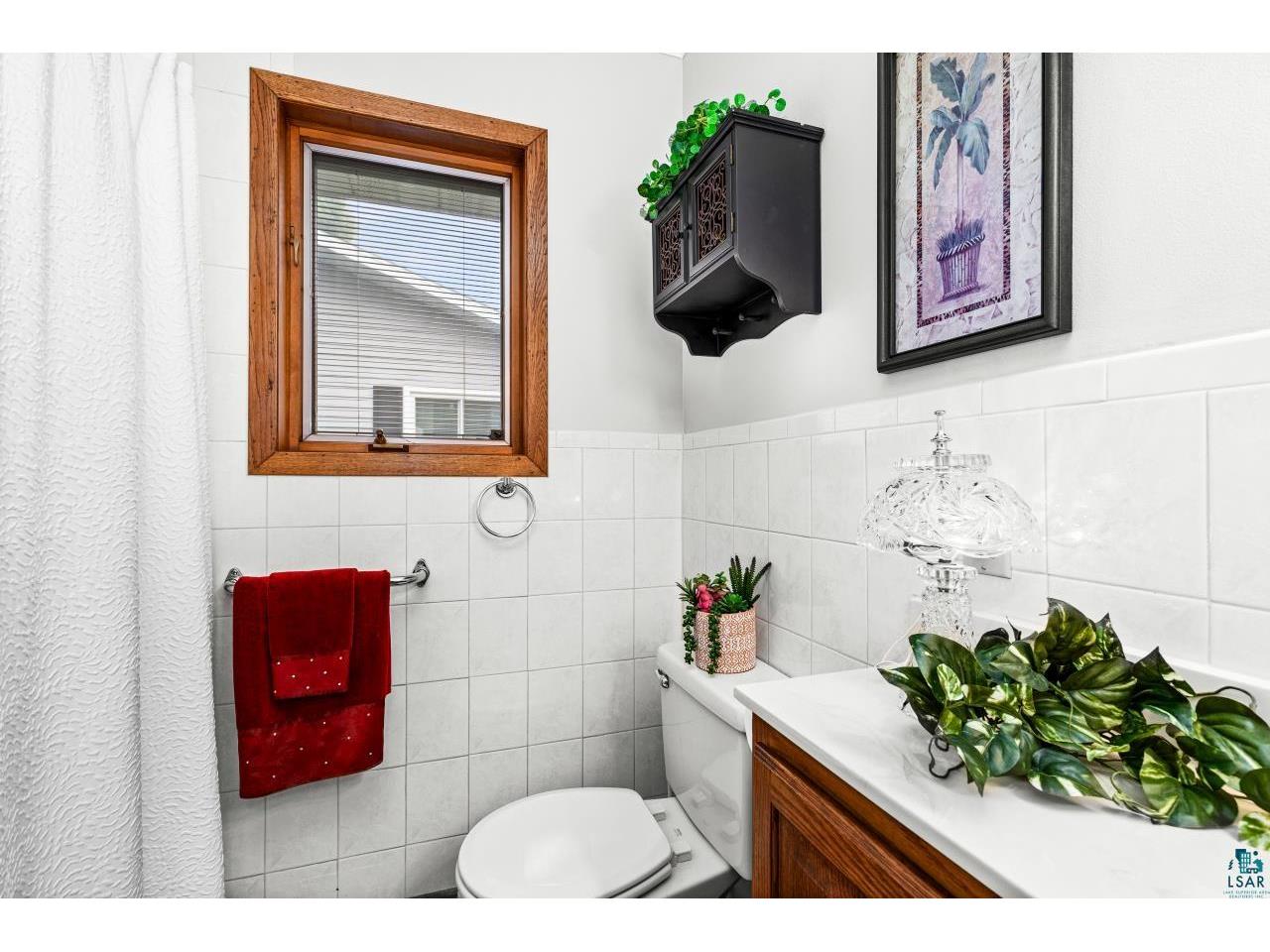 1708 E 8th St Superior WI 54880 6125110 image27