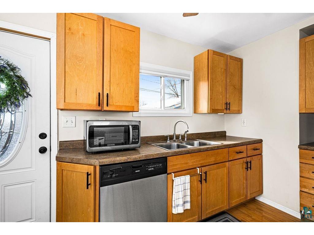 1714 E 4th St Superior WI 54880 6124093 image11
