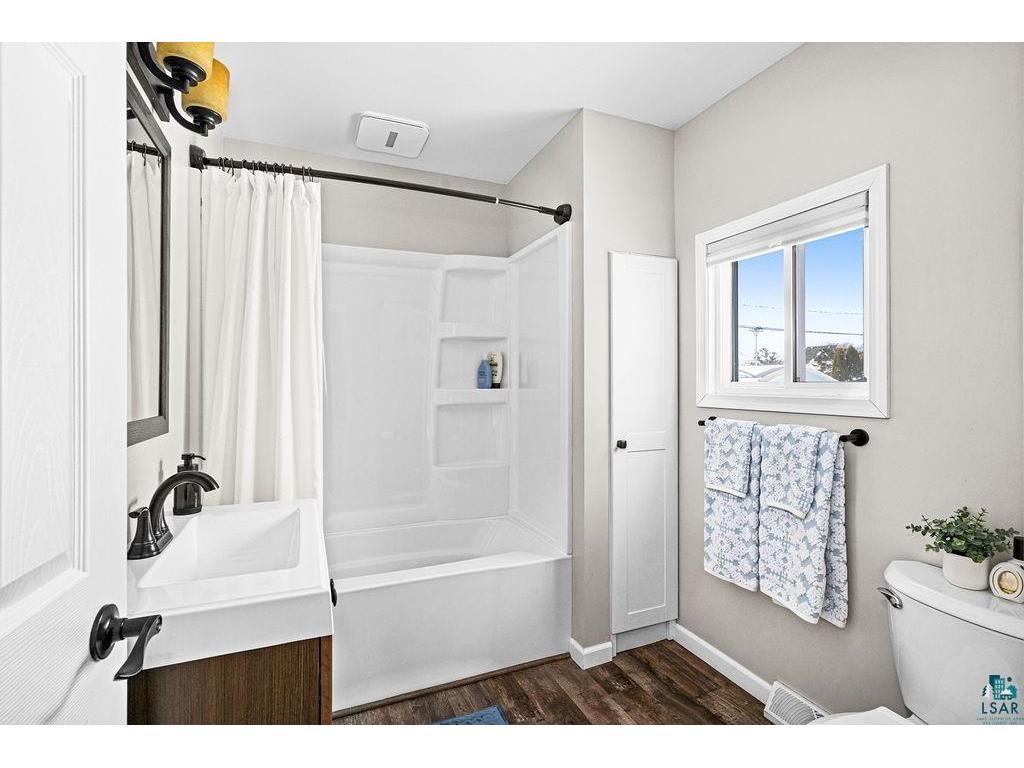 1714 E 4th St Superior WI 54880 6124093 image15