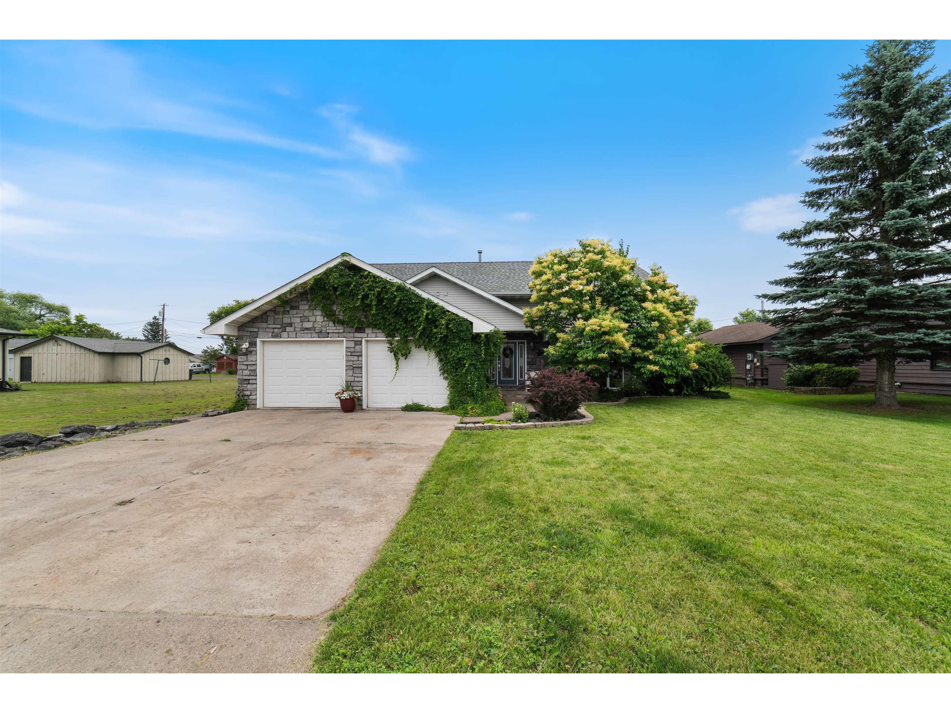 1722 Washington Ave Superior WI 54880 6120907 image1