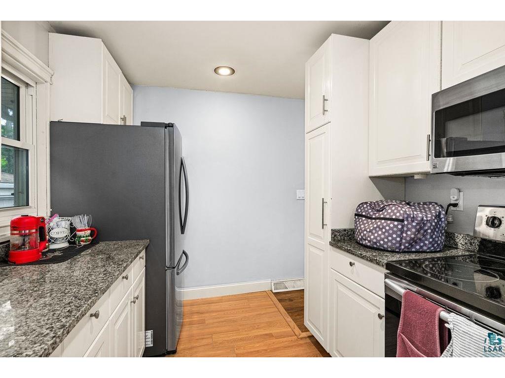 1724 Warren Ave Duluth MN 55811 6125896 image14