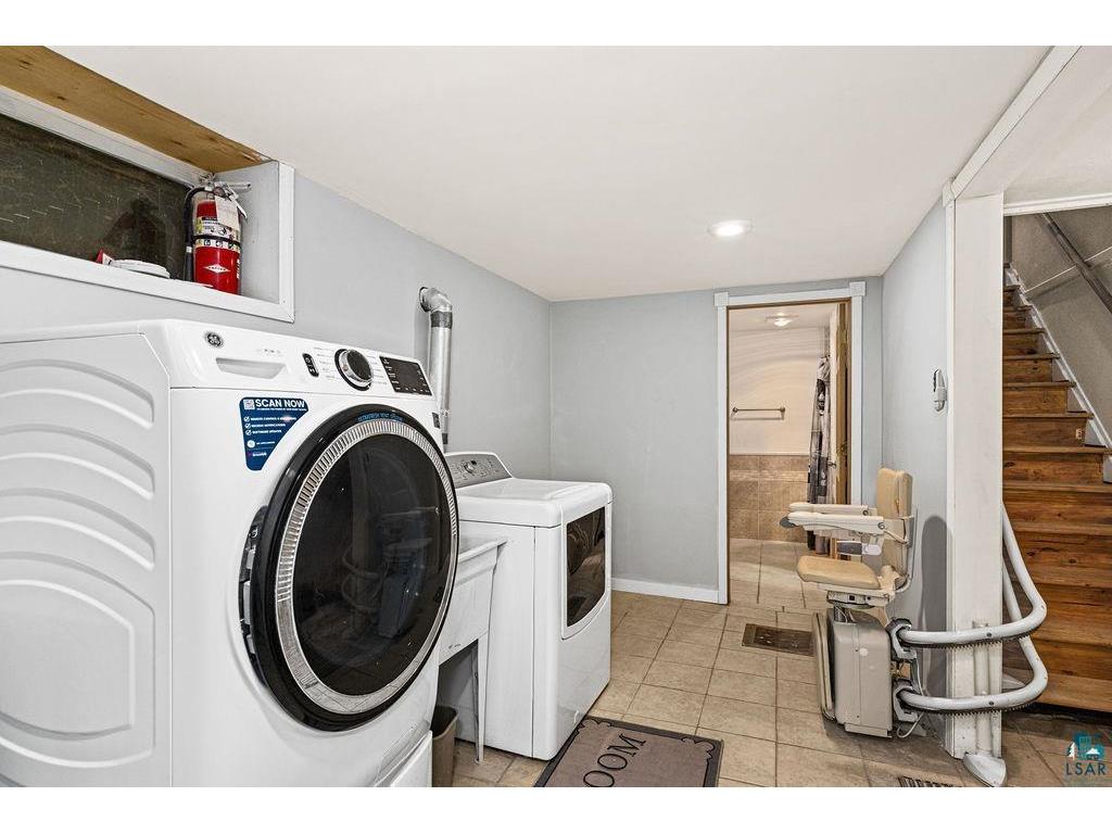 1724 Warren Ave Duluth MN 55811 6125896 image36