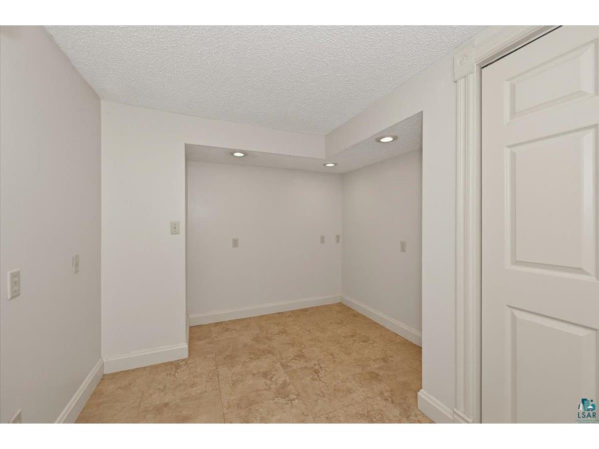 1727 E Superior St Duluth MN 55804 6125186 image22