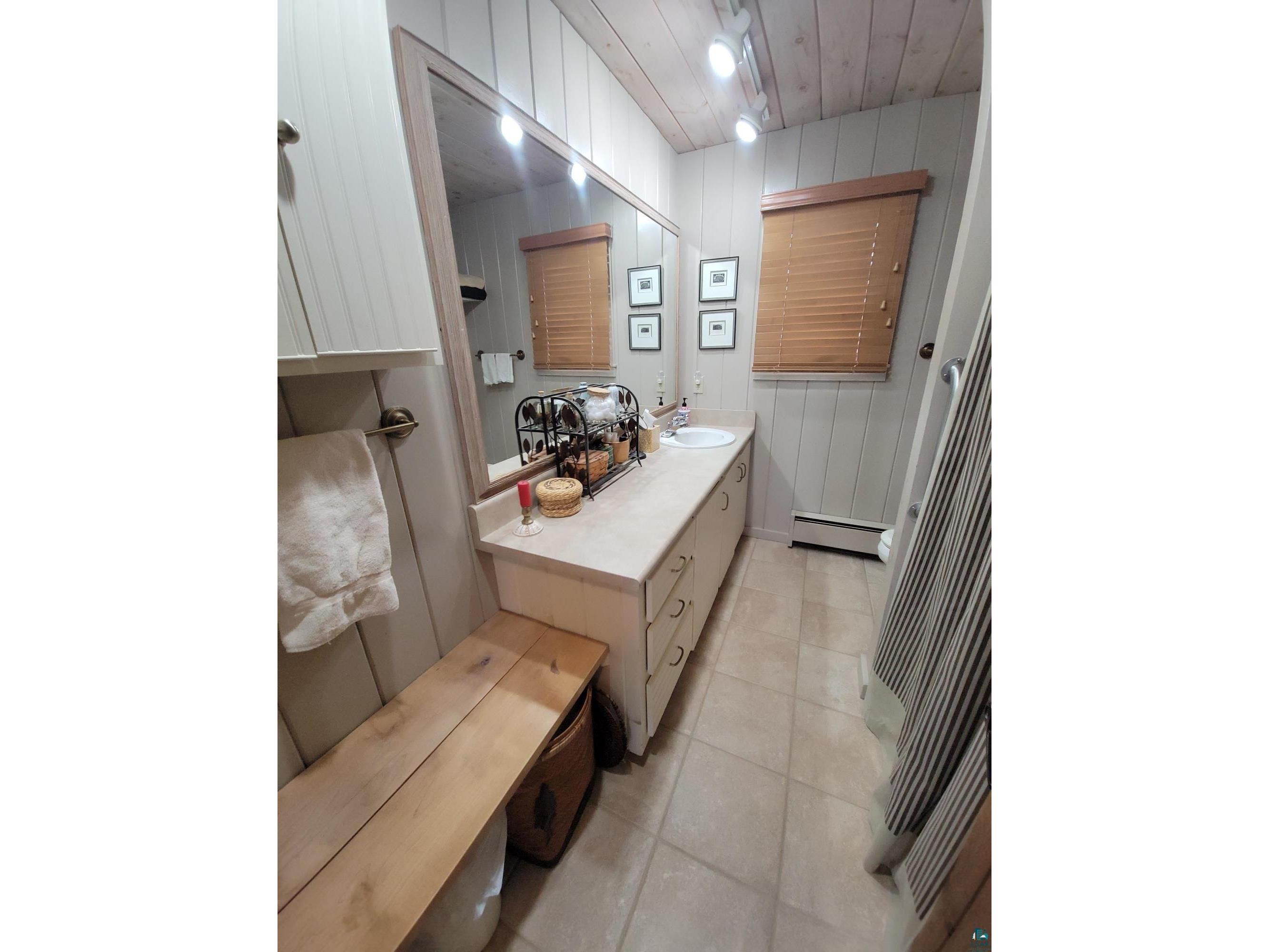 1738 Hwy 61 E Grand Marais MN 55604 6125955 image28