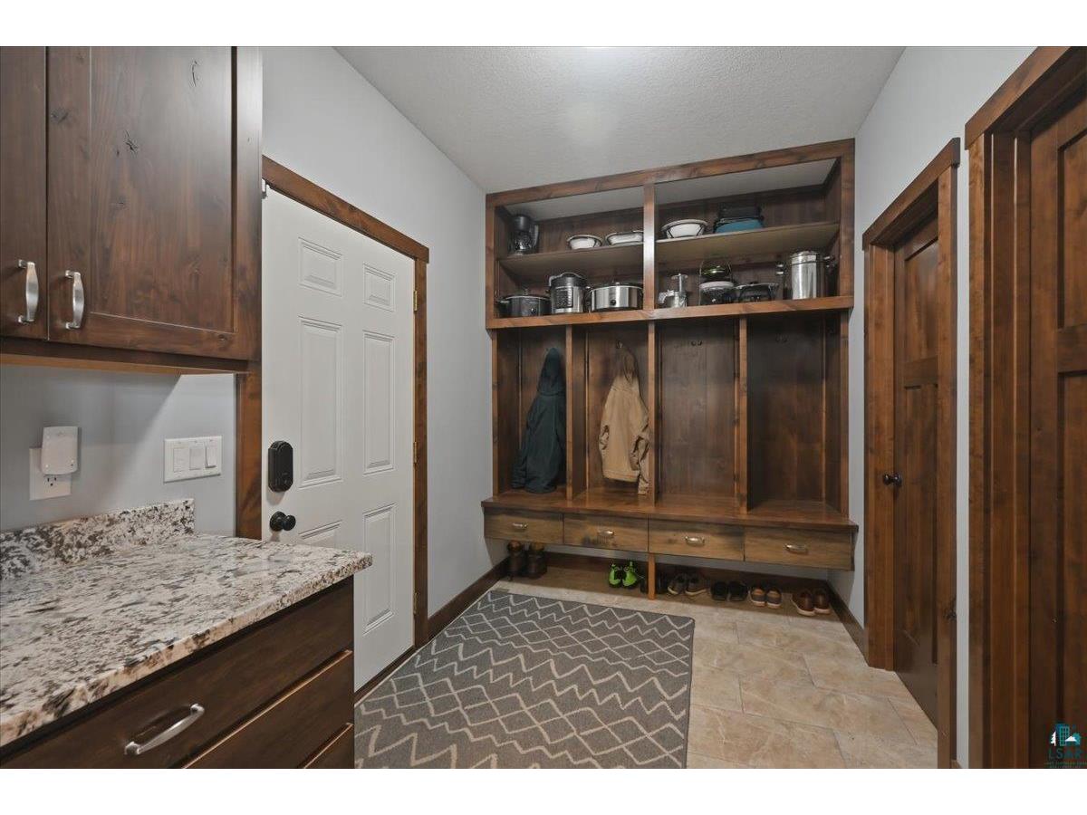 1774 Highway 2 Two Harbors MN 55616 - Little Stewart 6123778 image24