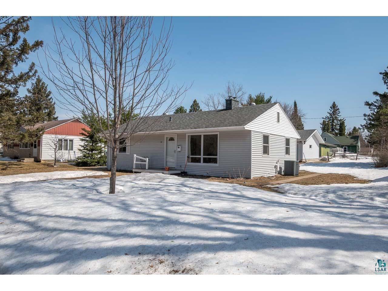 18 S 6th St W Aurora MN 55705 6107575 image1