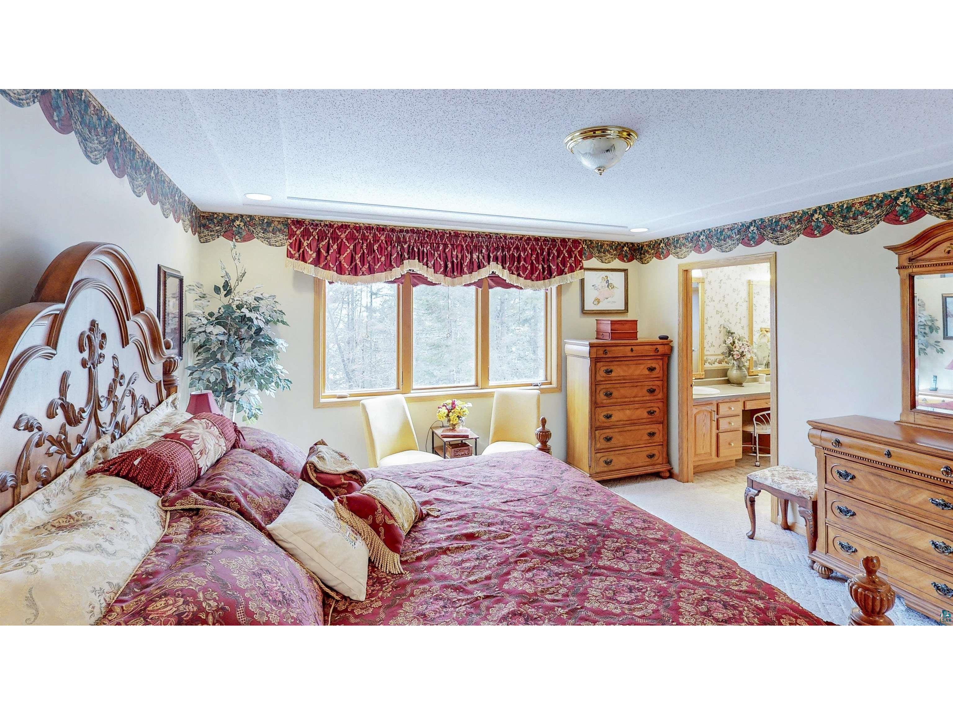 1804 Hwy 61 E Grand Marais MN 55604 6124556 image16