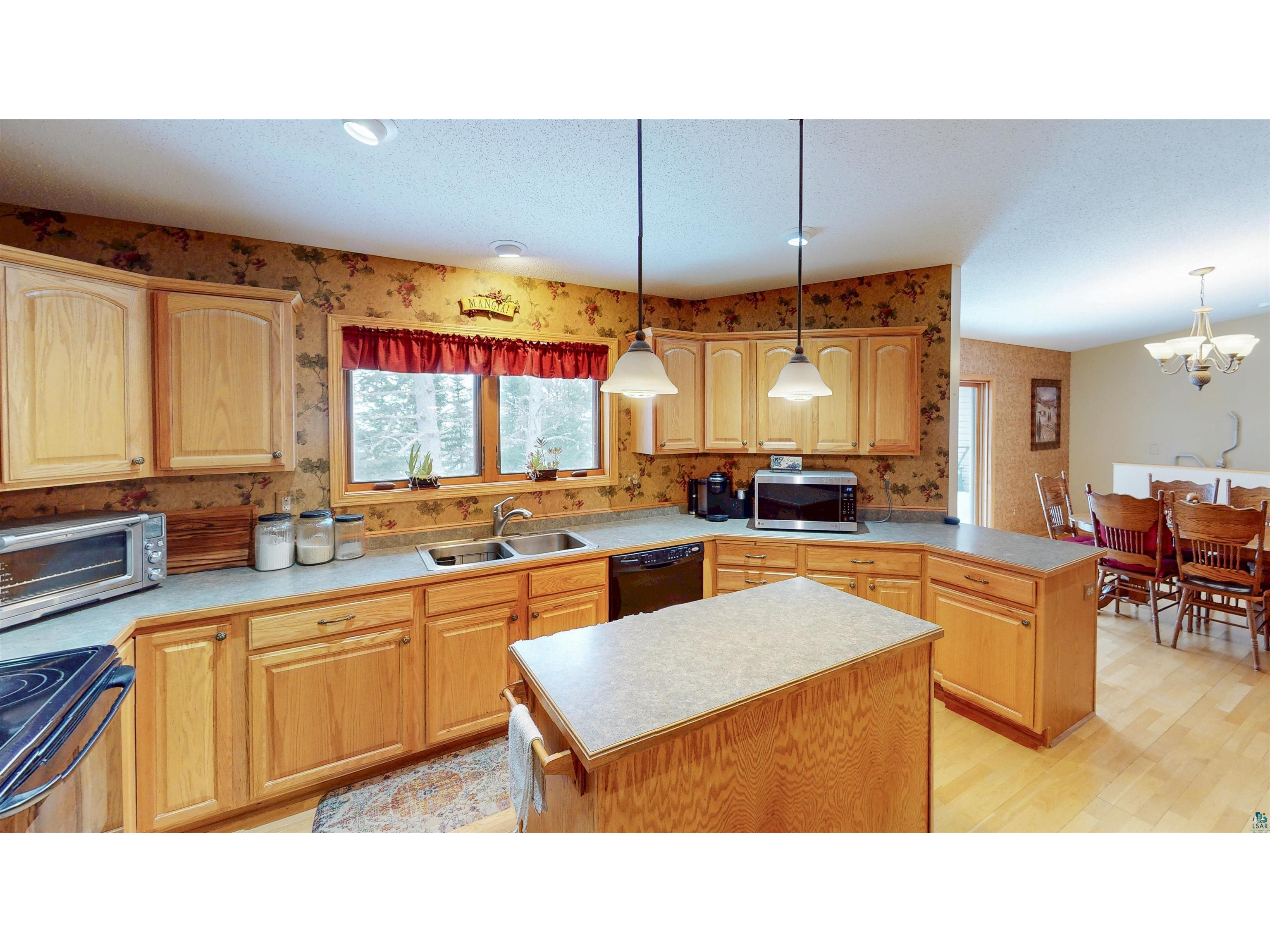 1804 Hwy 61 E Grand Marais MN 55604 6124556 image4